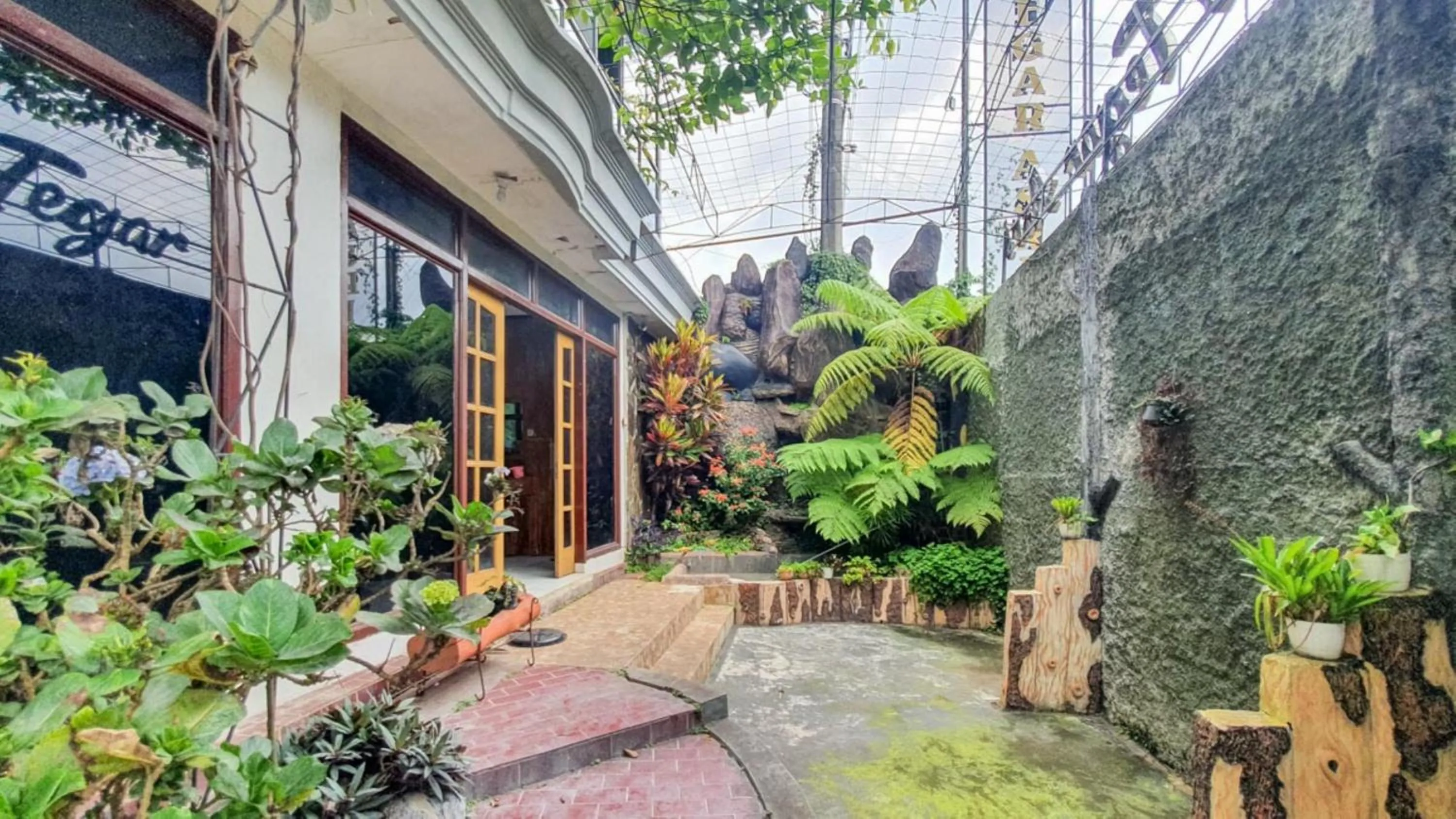 Property building in RedDoorz At Pujon Malang