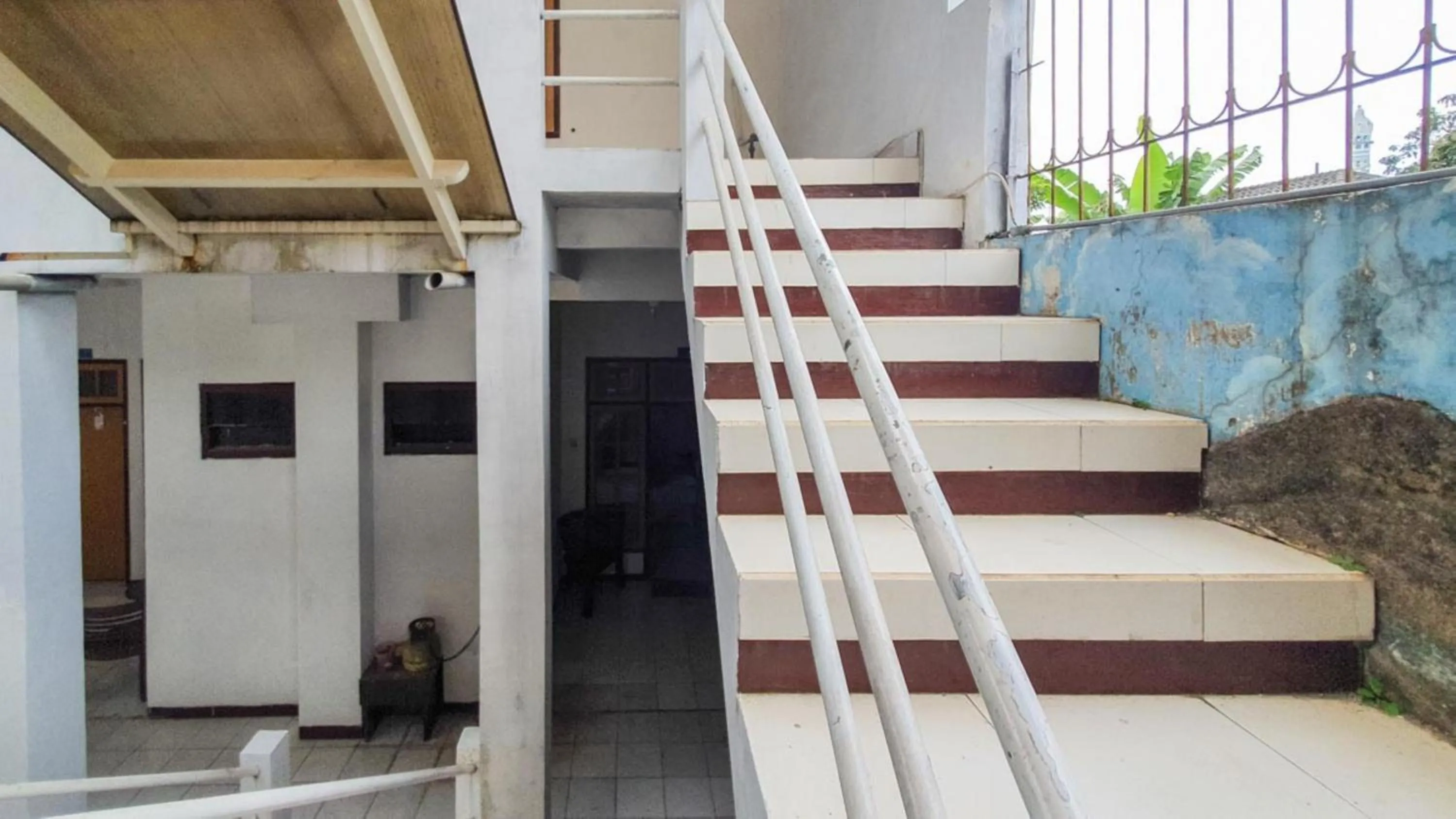 Property building in RedDoorz At Pujon Malang