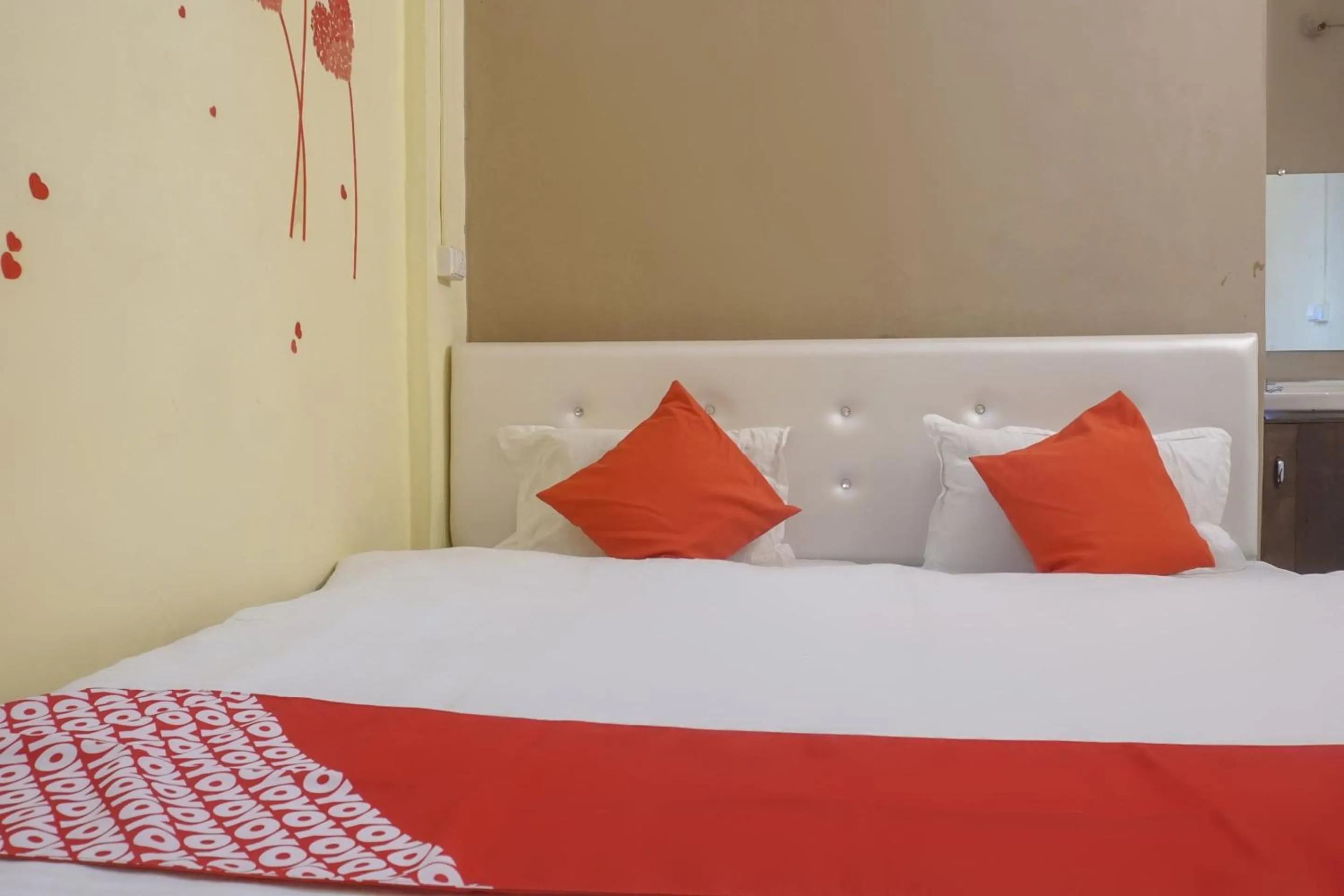 Bedroom, Bed in Hotel O R K Hotel