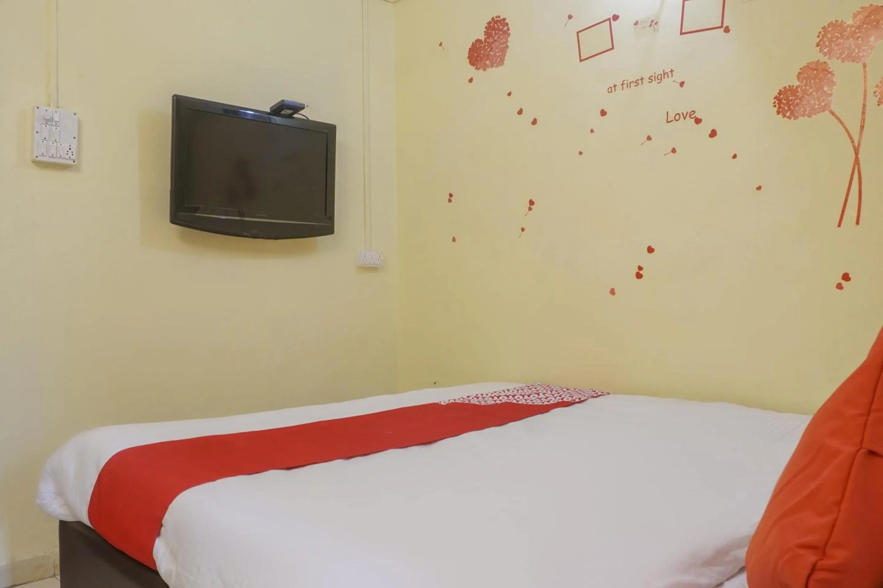 Bedroom, Bed in Hotel O R K Hotel