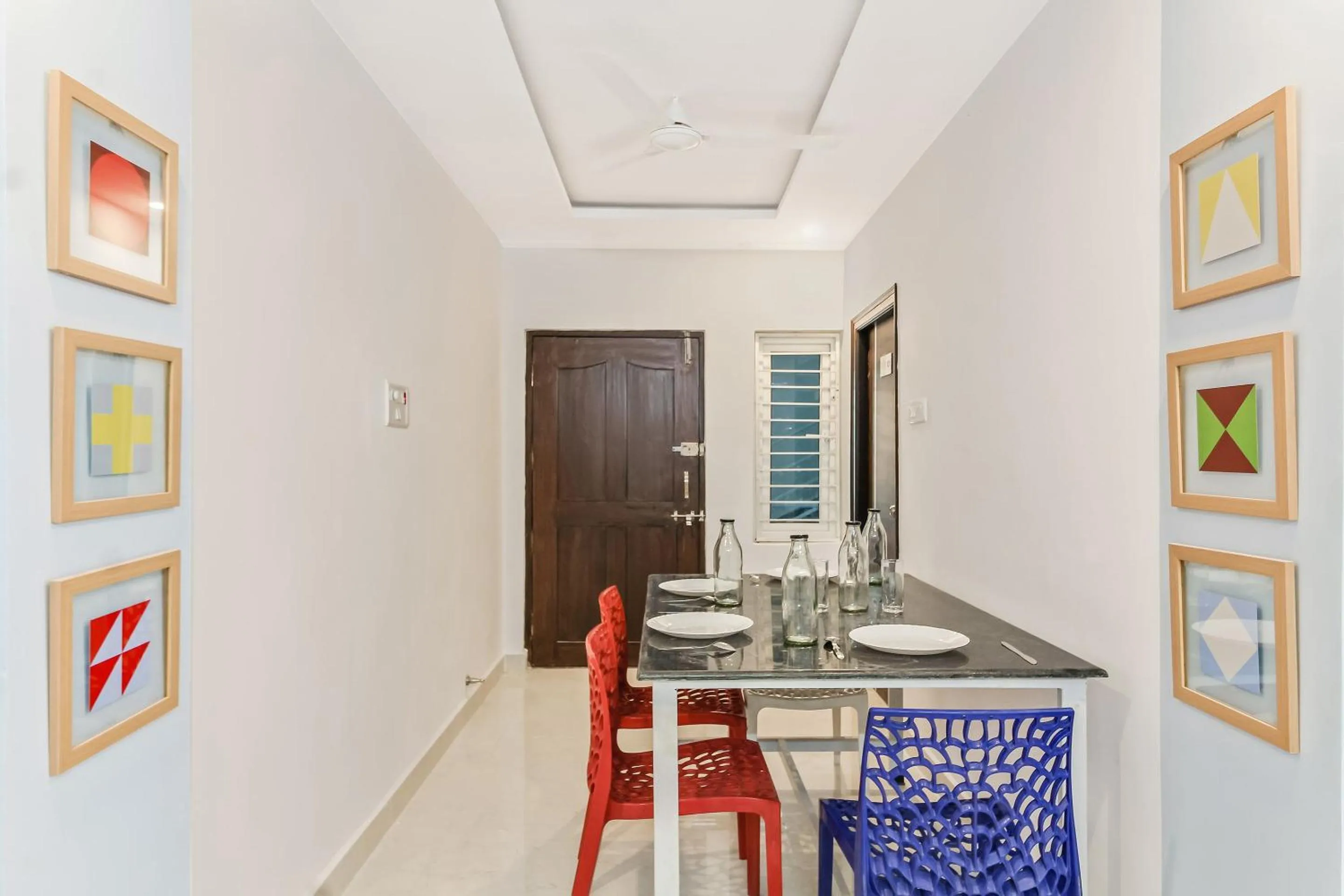 Dining area in Collection O Vennela Residency