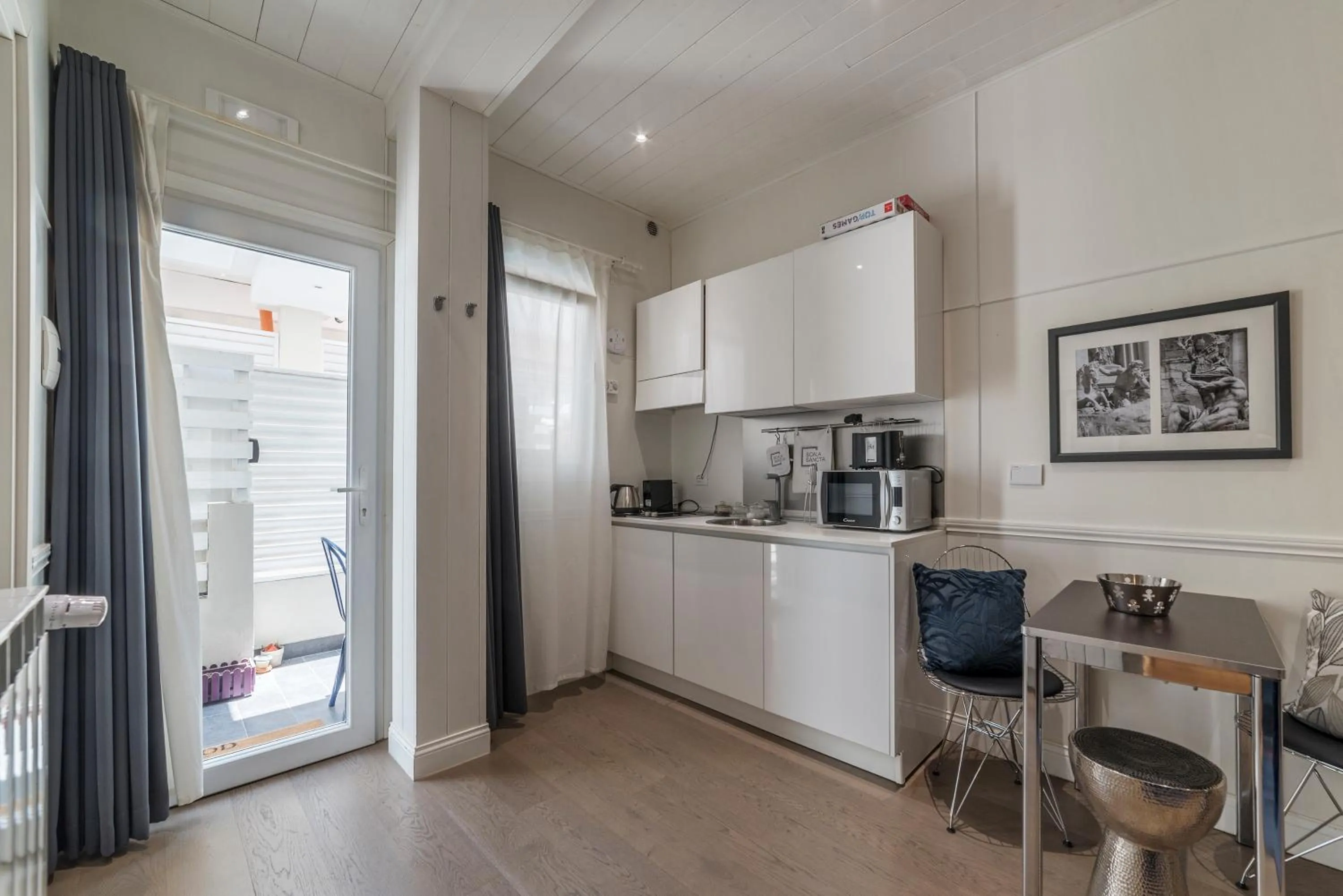 Kitchen or kitchenette in Scala Santa & Laterano Open Space