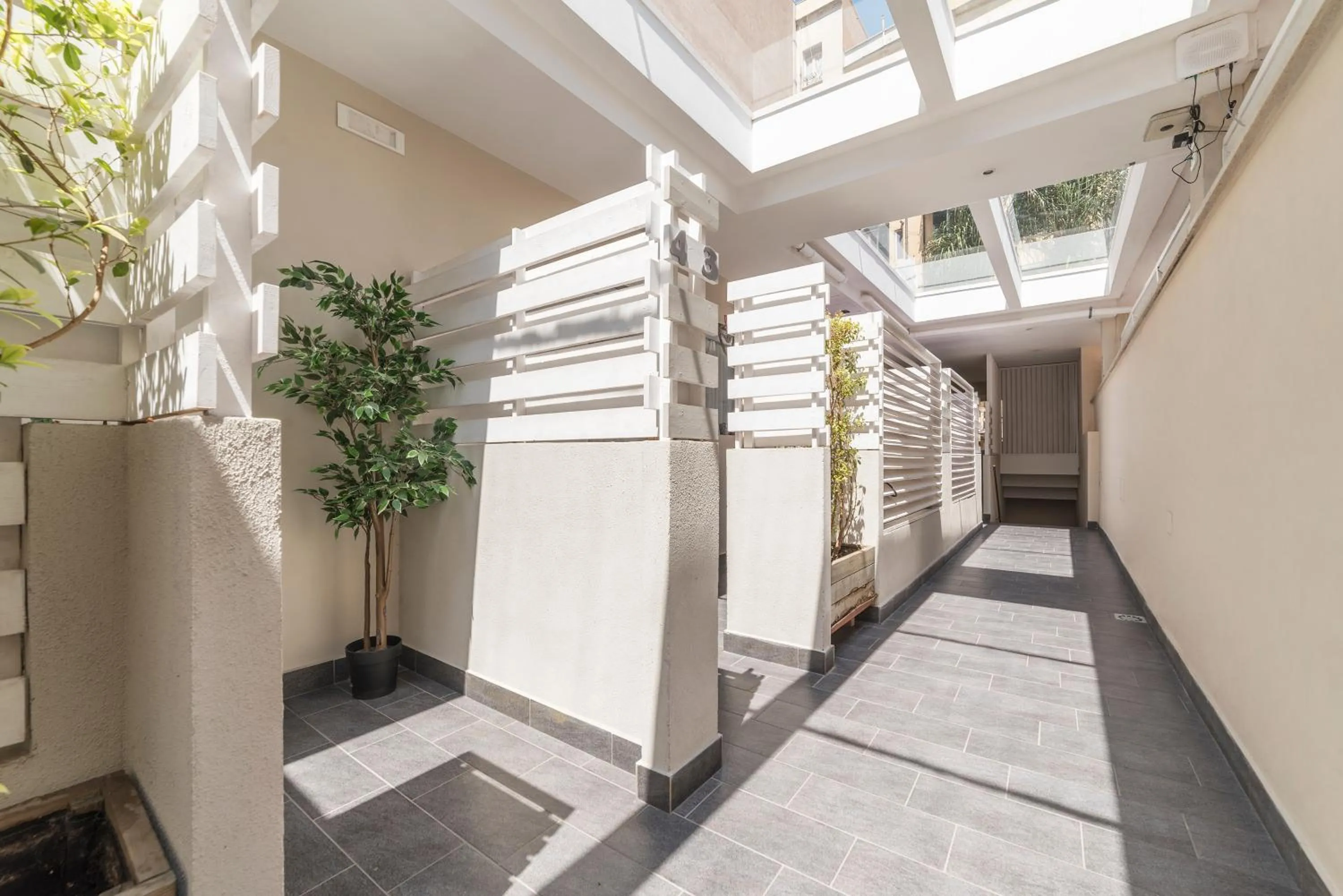 Area and facilities in Scala Santa & Laterano Open Space