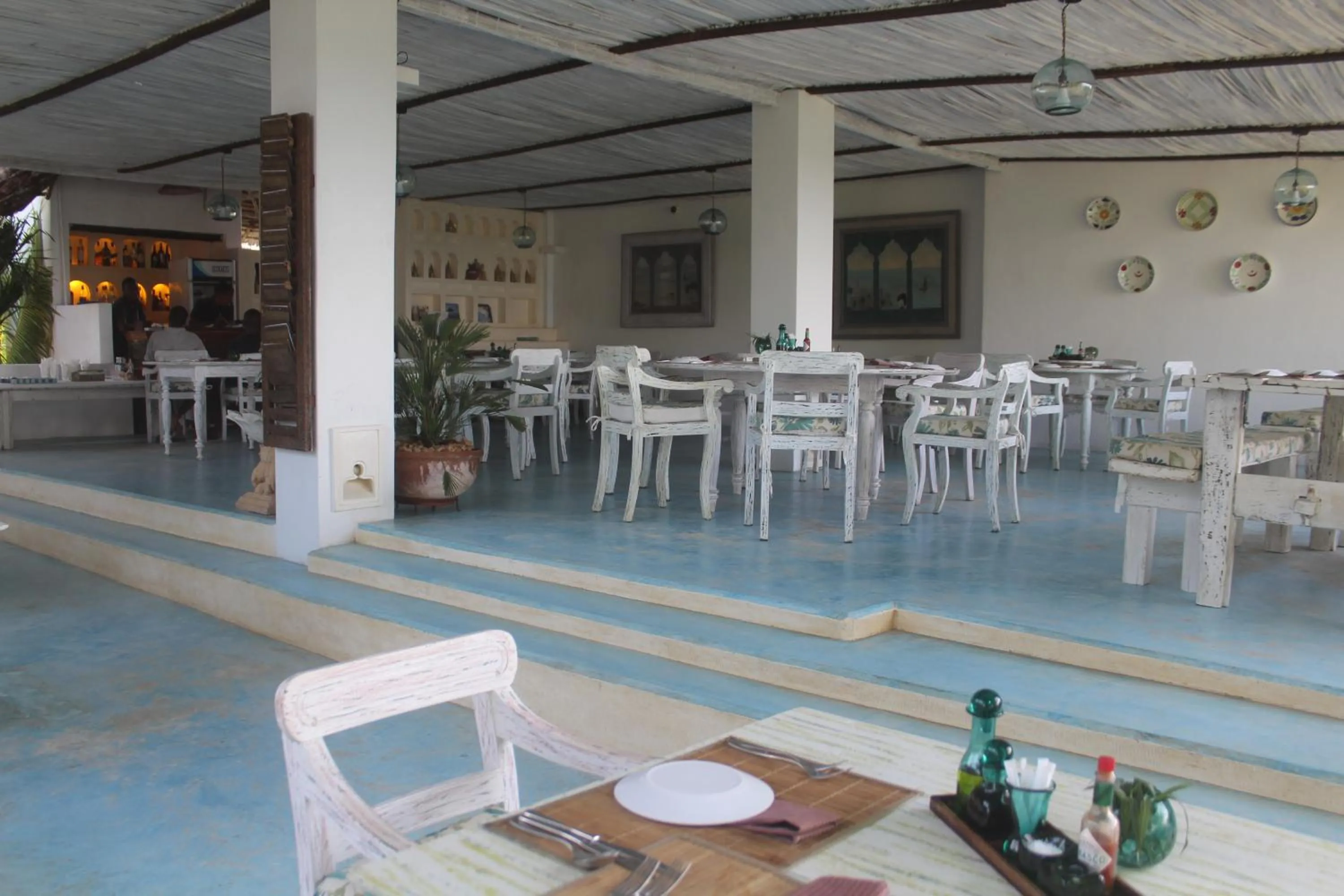 Restaurant/places to eat in Kijani Hotel
