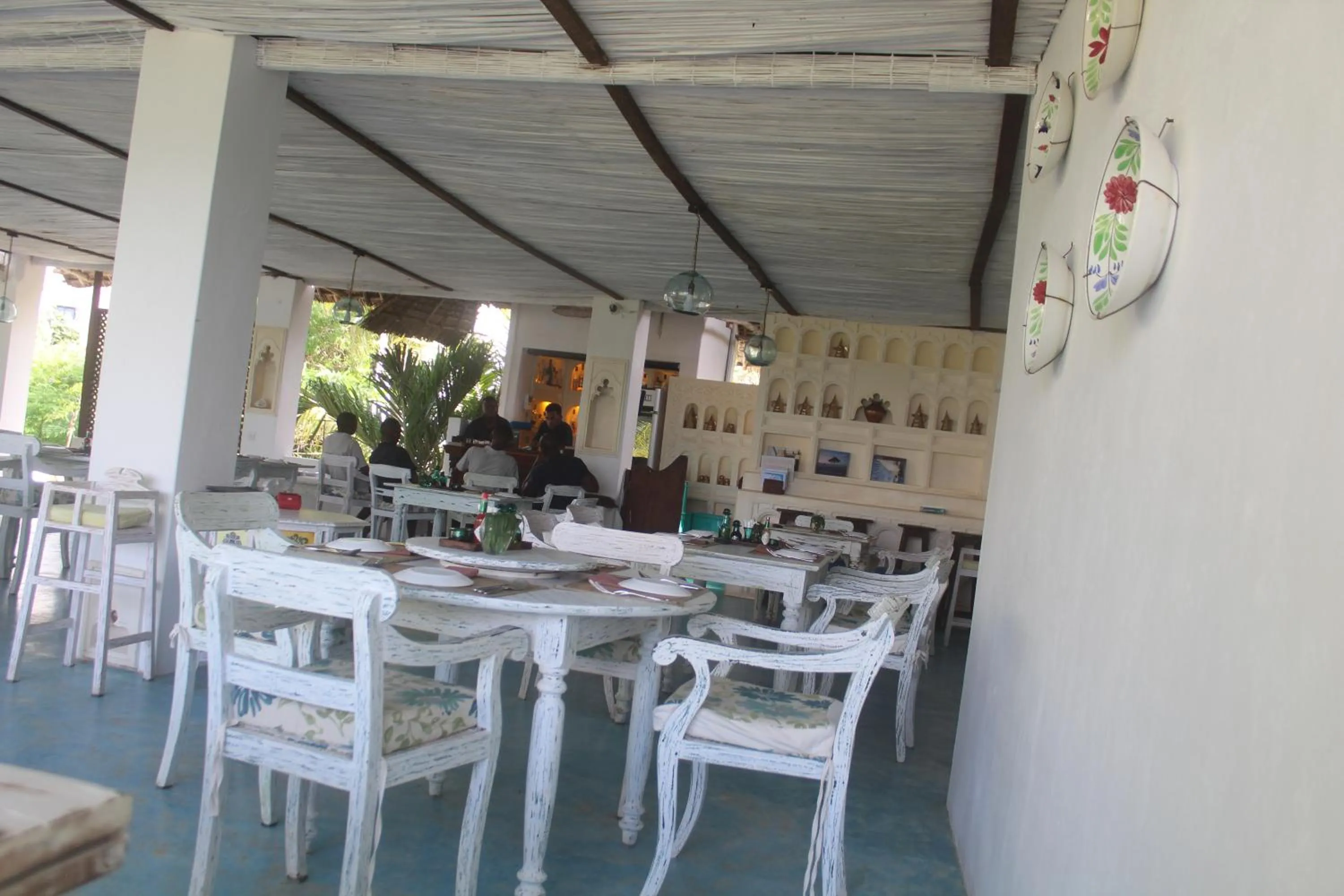 Restaurant/places to eat in Kijani Hotel