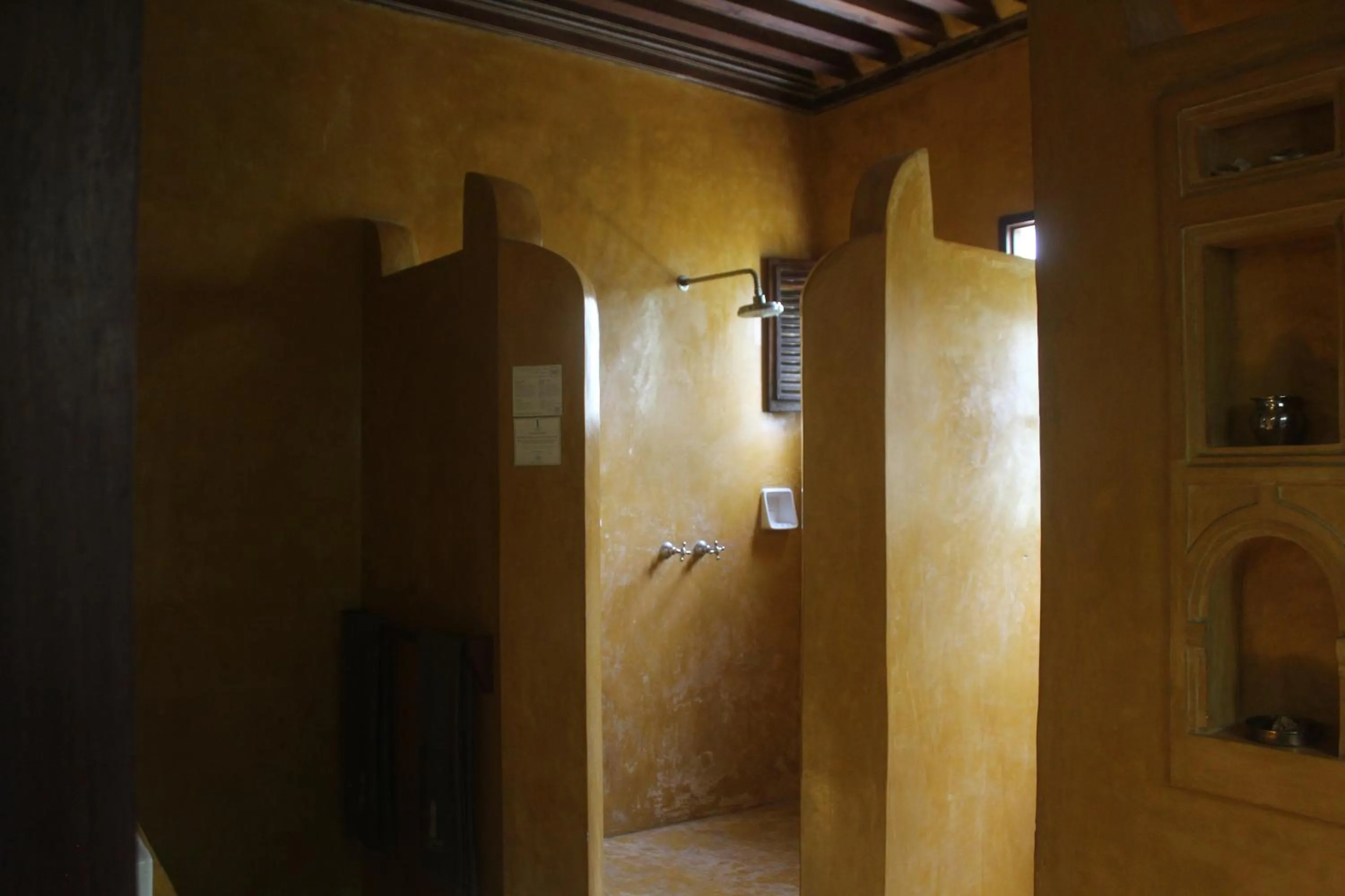 Shower in Kijani Hotel