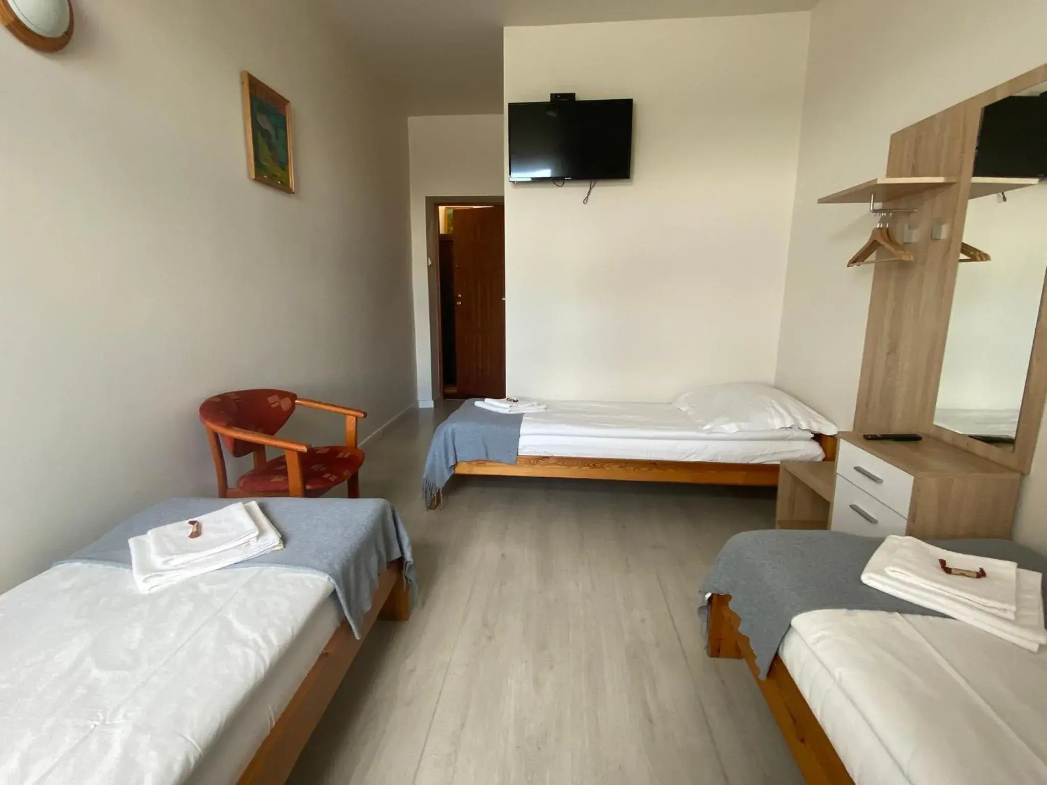 Triple Room - single occupancy in U Aktorów - Pokoje Gościnne Triple Room - single occupancy in U Aktorów - Pokoje Gościnne