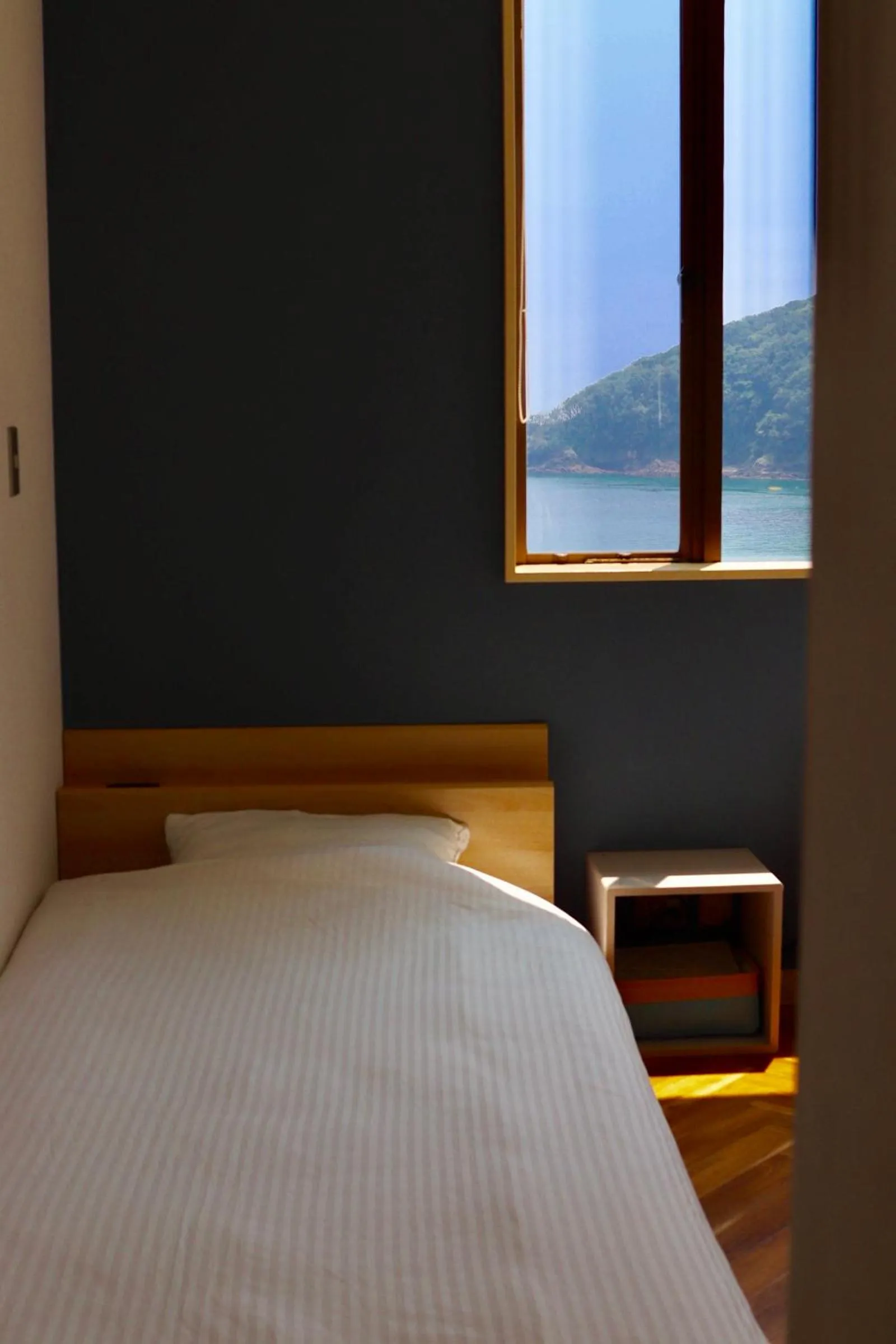 Bed in Guesthouse All you need - All rooms have an ocean view!