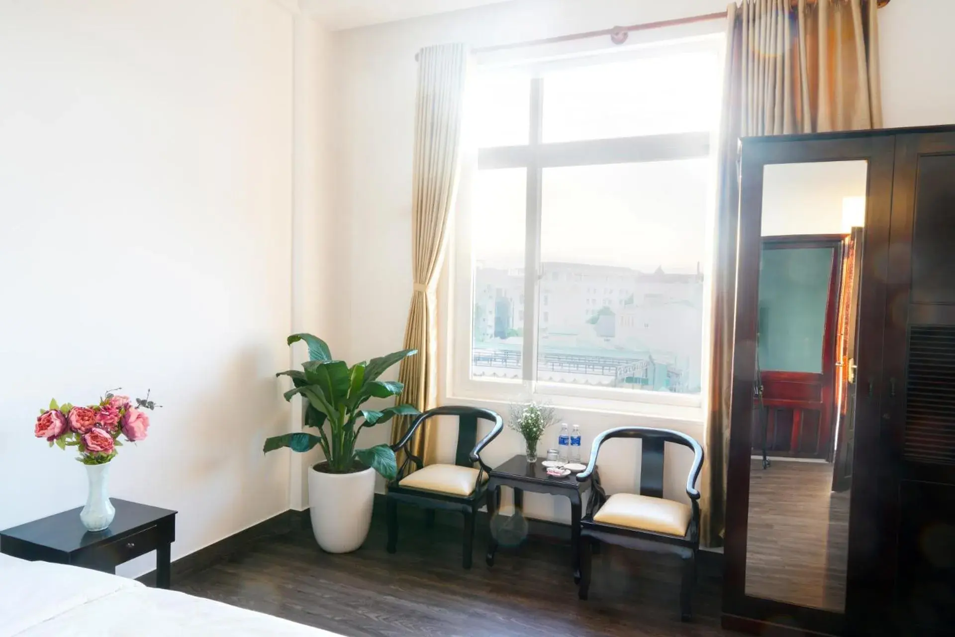 Living room, Bed in Hue Royal Hotel Living room, Bed in Hue Royal Hotel