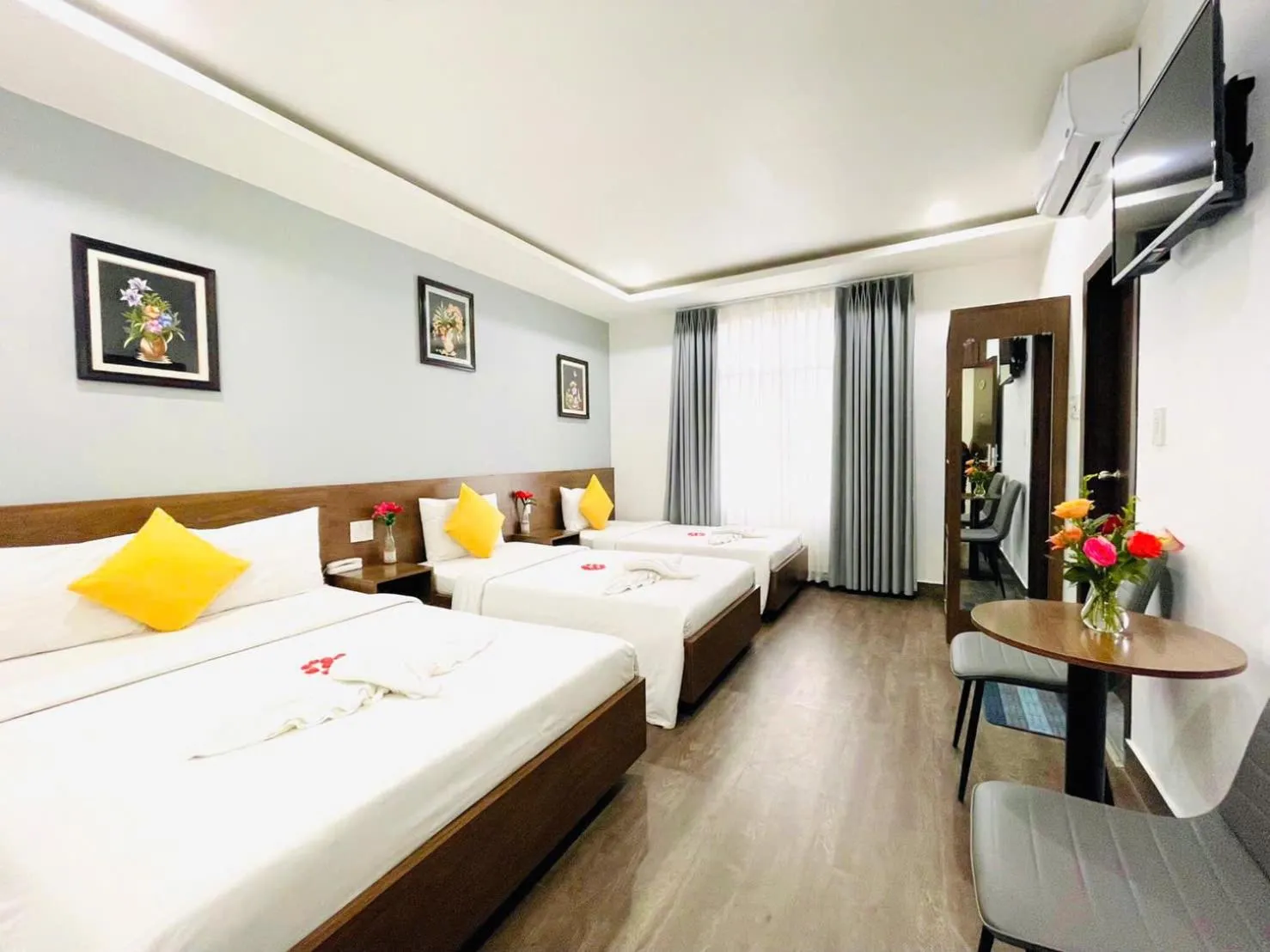 Bed in Hue Royal Hotel