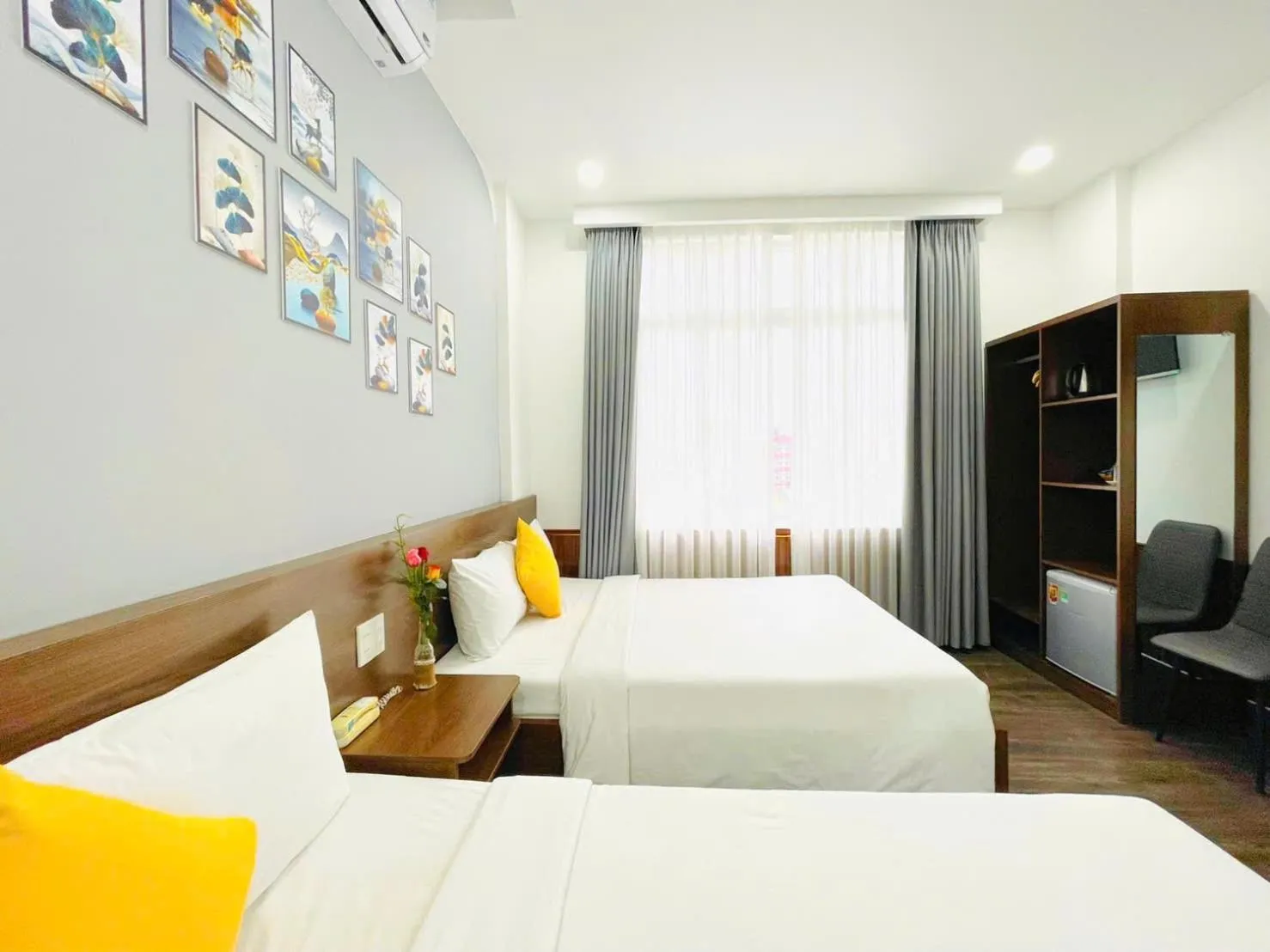 Photo of the whole room, Bed in Hue Royal Hotel