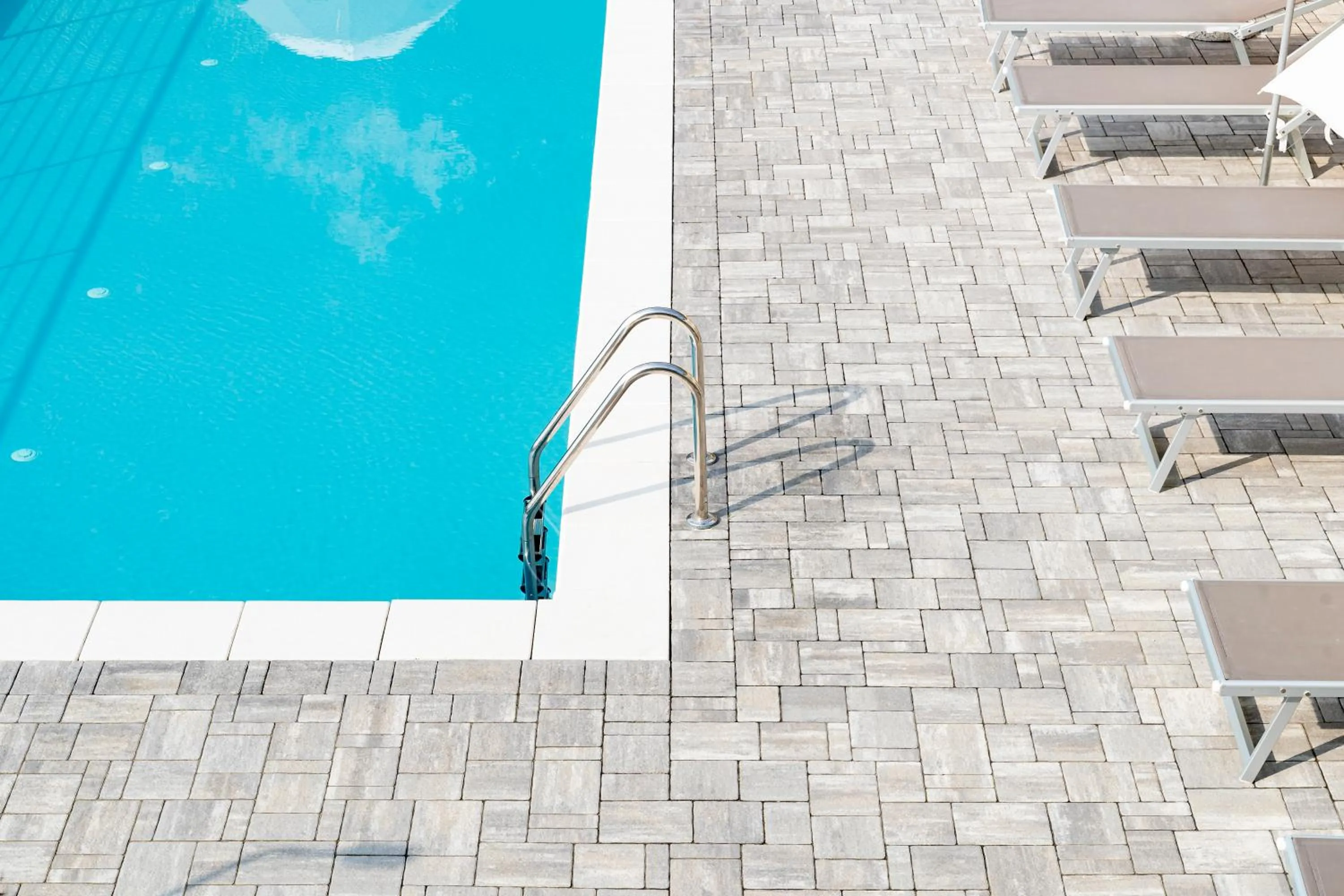 Swimming pool in GARNI' FOCI