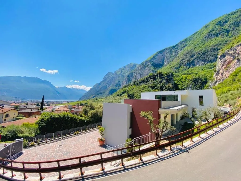 Property building in GARNI' FOCI