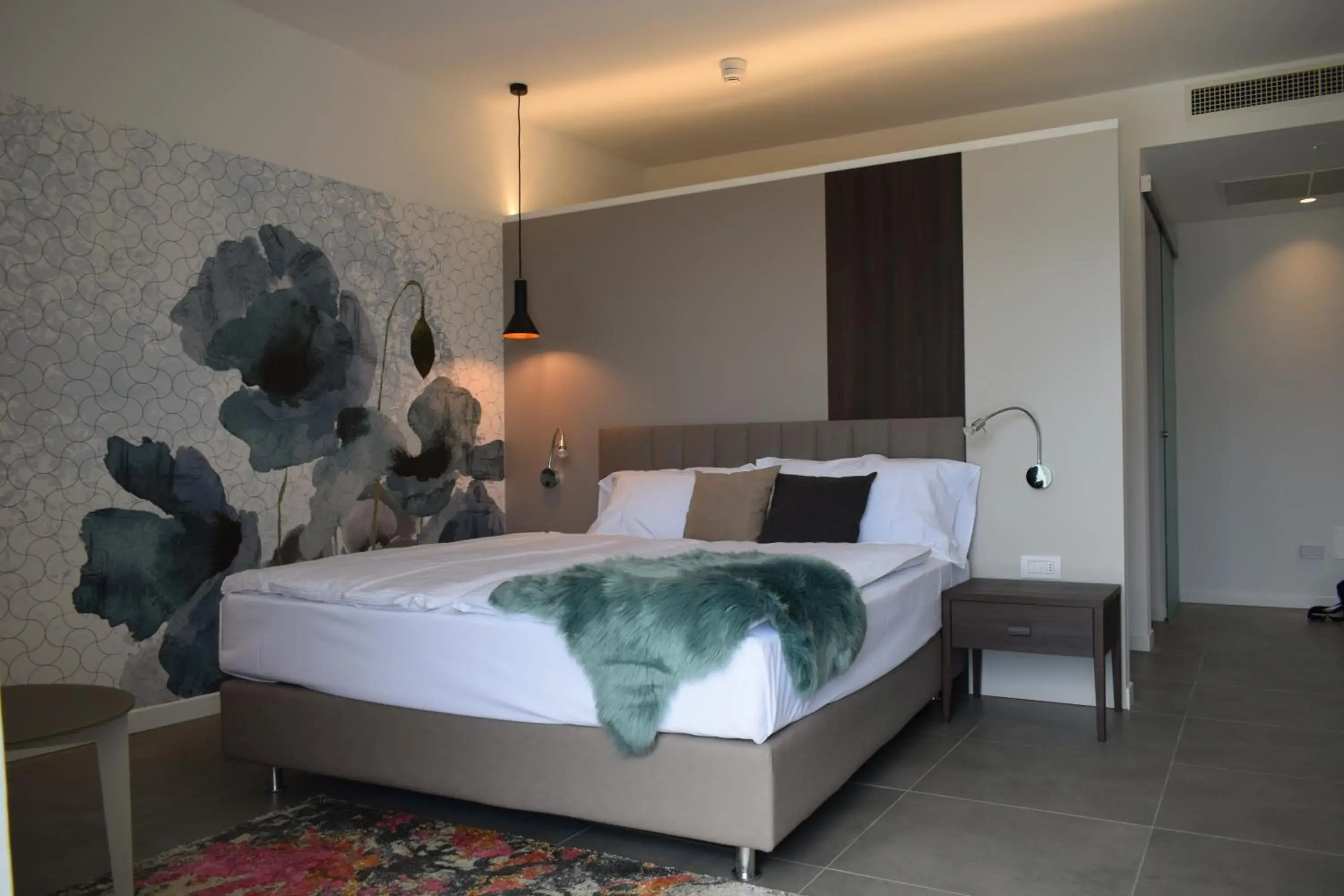 Junior Suite with Balcony and Lake View in GARNI' FOCI Junior Suite with Balcony and Lake View in GARNI' FOCI