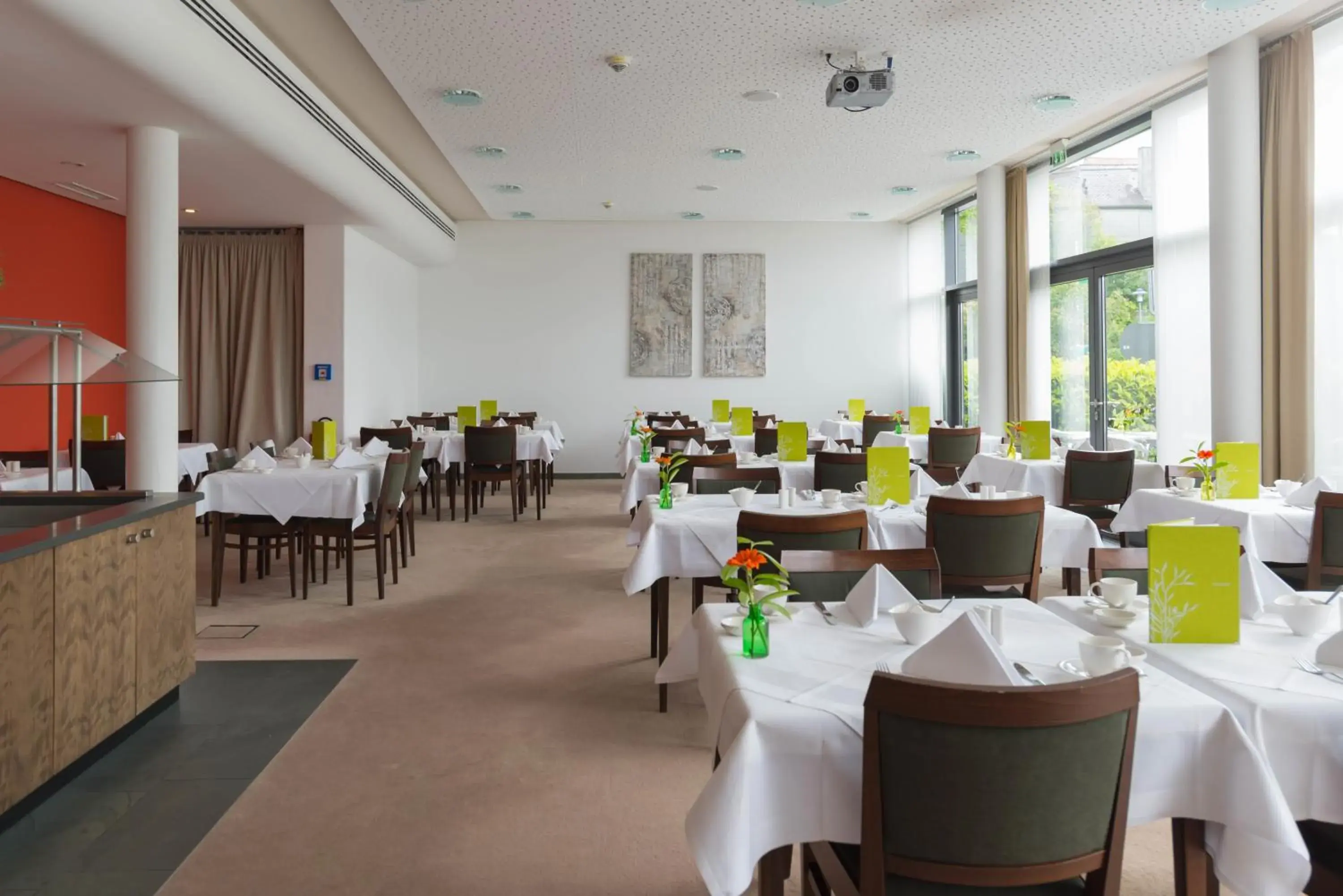 Restaurant/places to eat in Corbin München Airport Business Hotel Restaurant/places to eat in Corbin München Airport Business Hotel