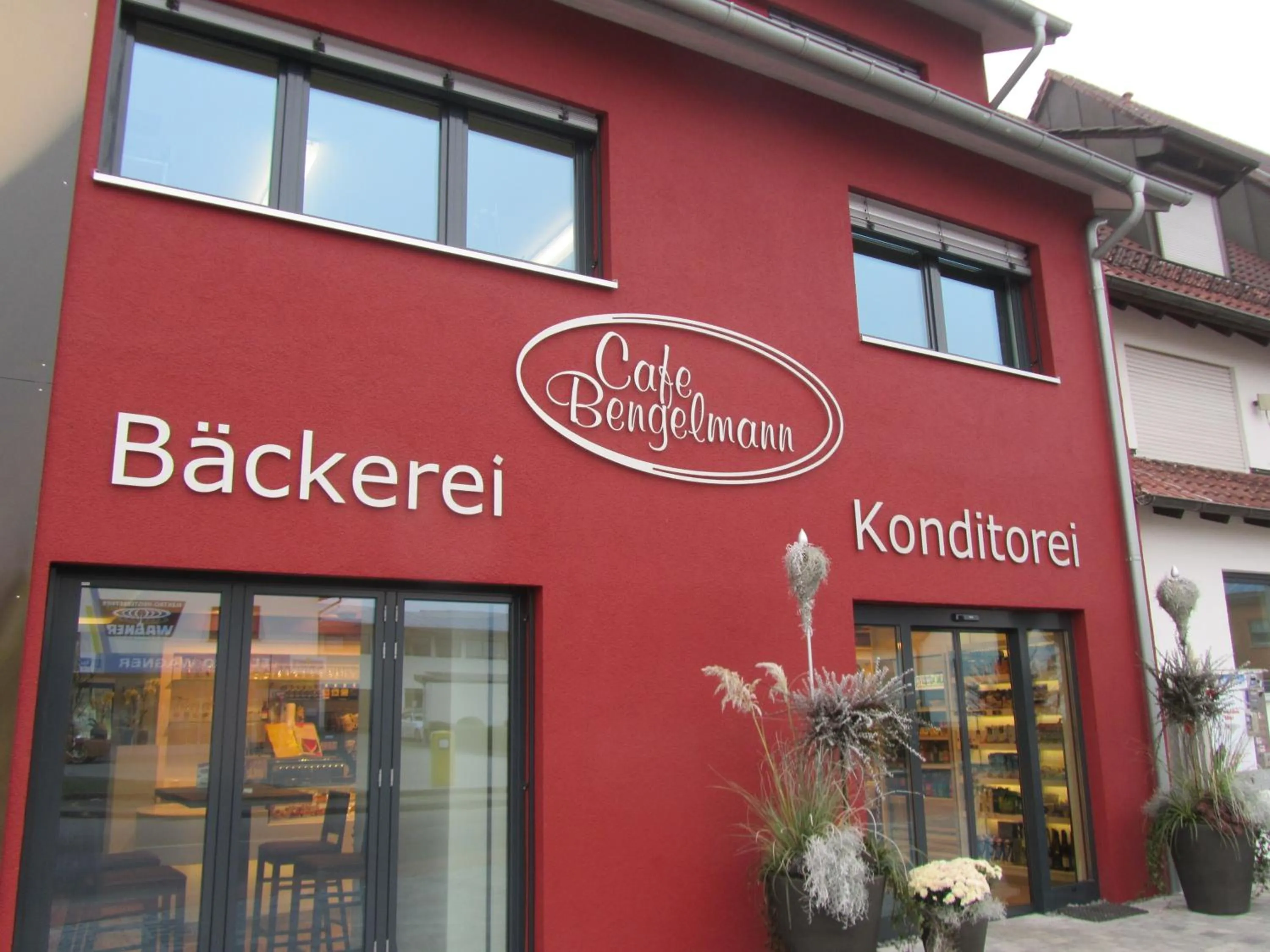 Restaurant/places to eat in Schoko-Apartments mit Bad & Küche