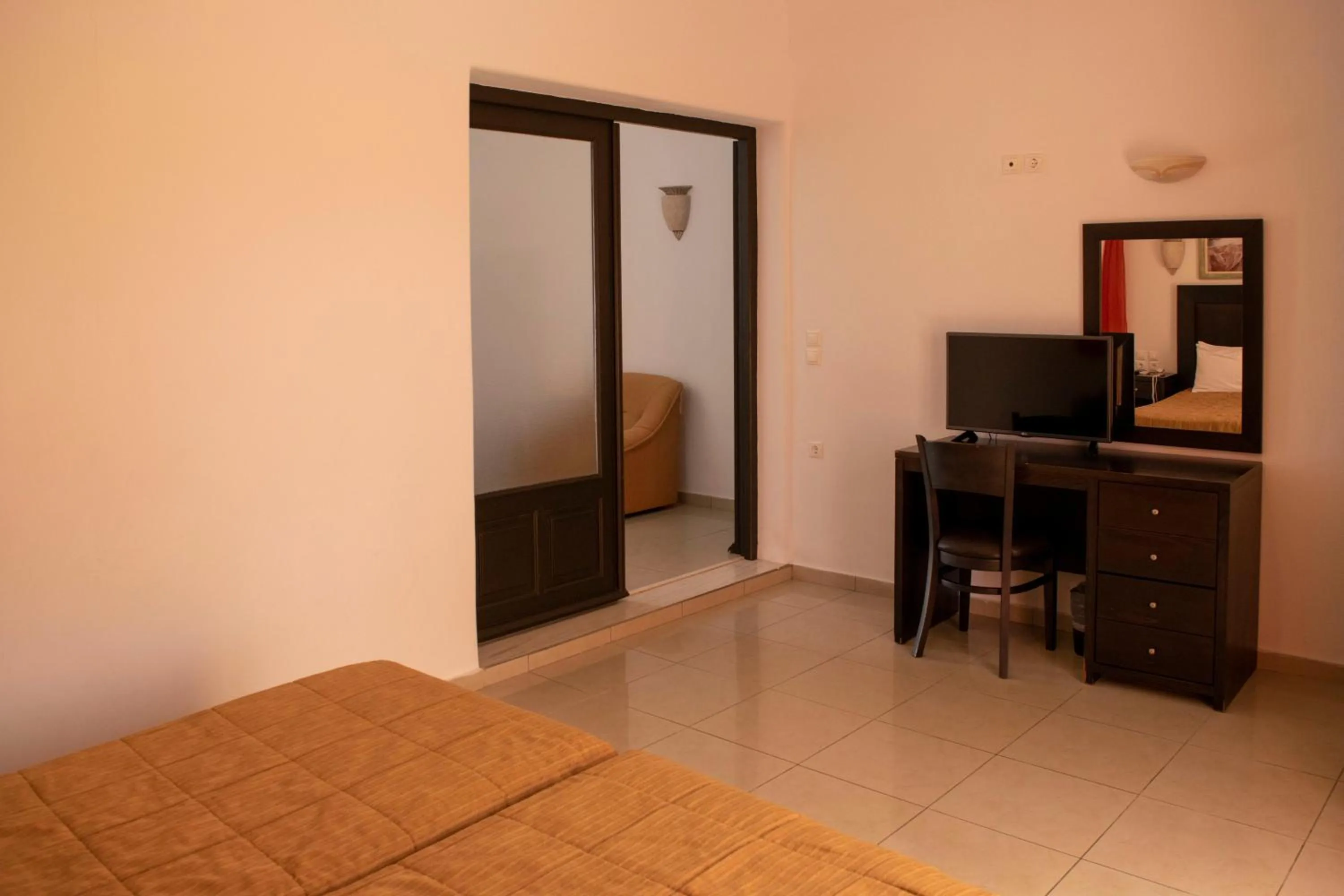 Photo of the whole room in Giannoulaki Resort