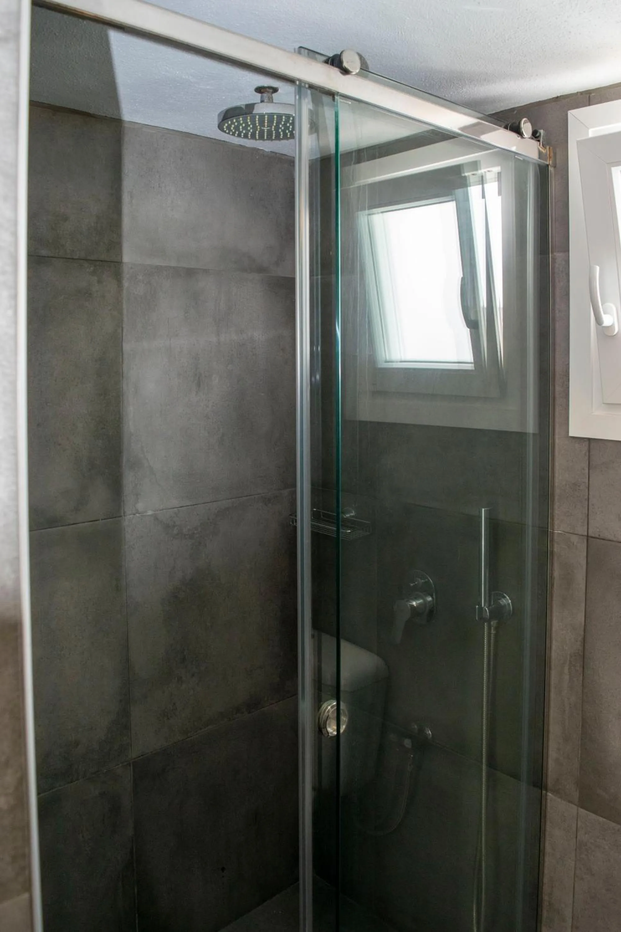 Bathroom in Giannoulaki Resort