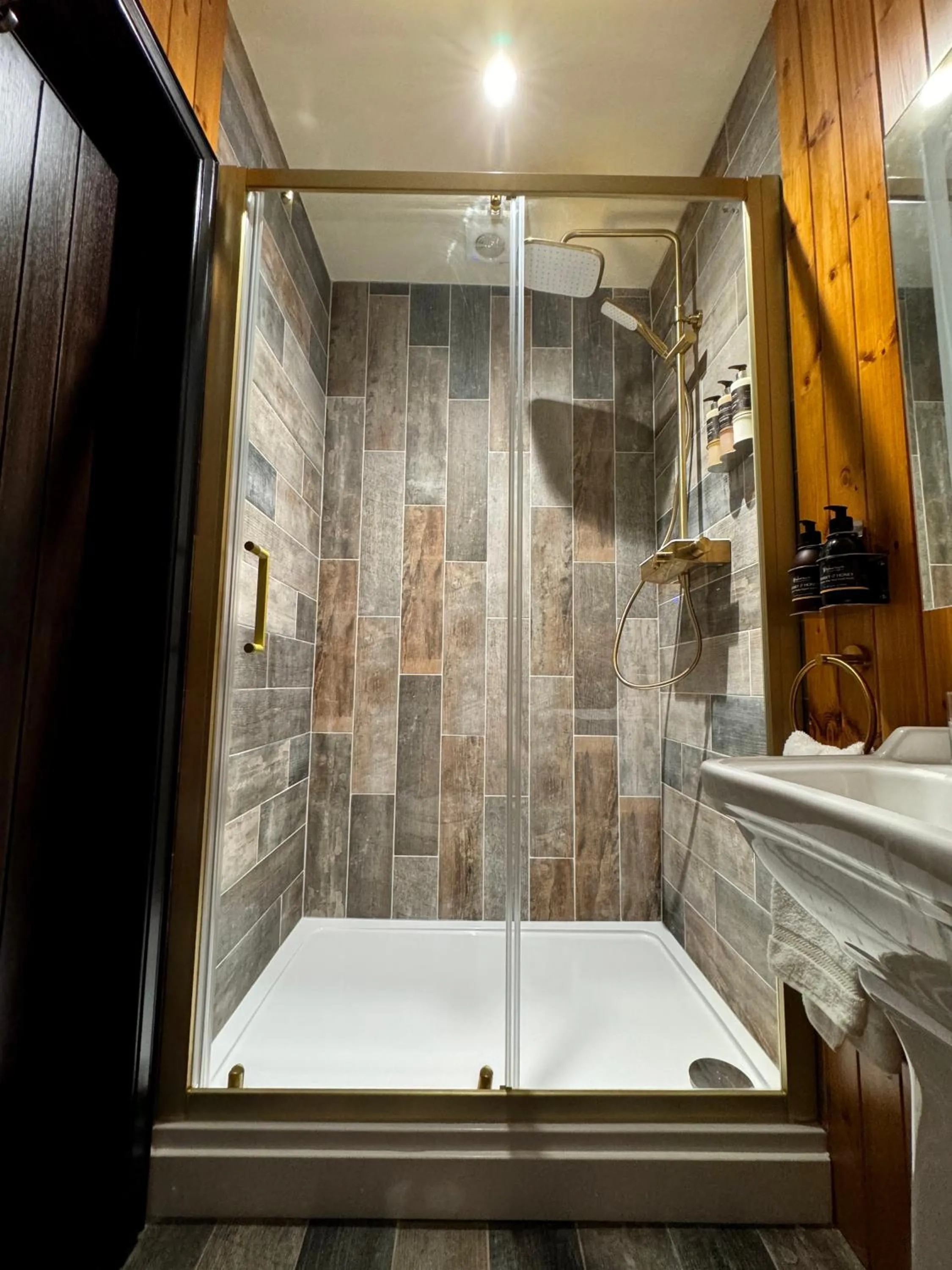 Shower in The Mash Tun