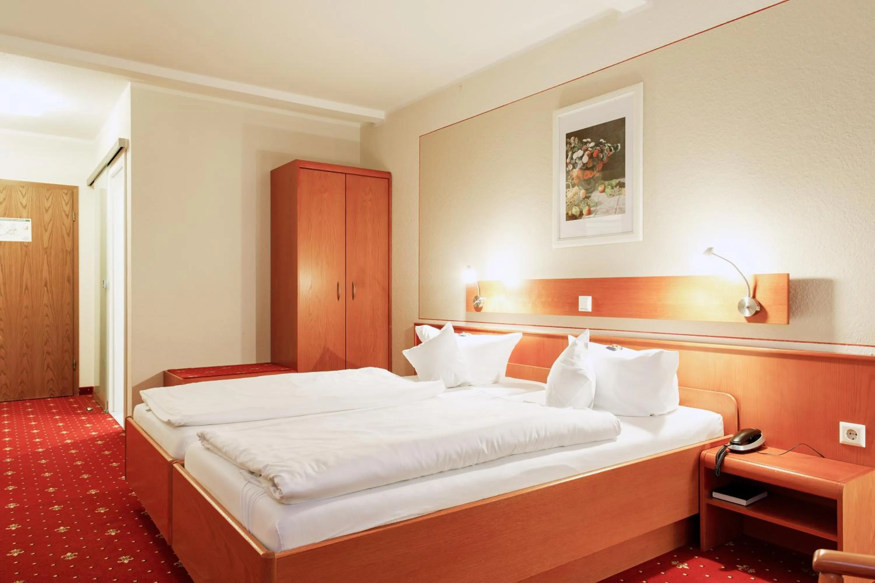 Photo of the whole room, Bed in Eisenberger Hof