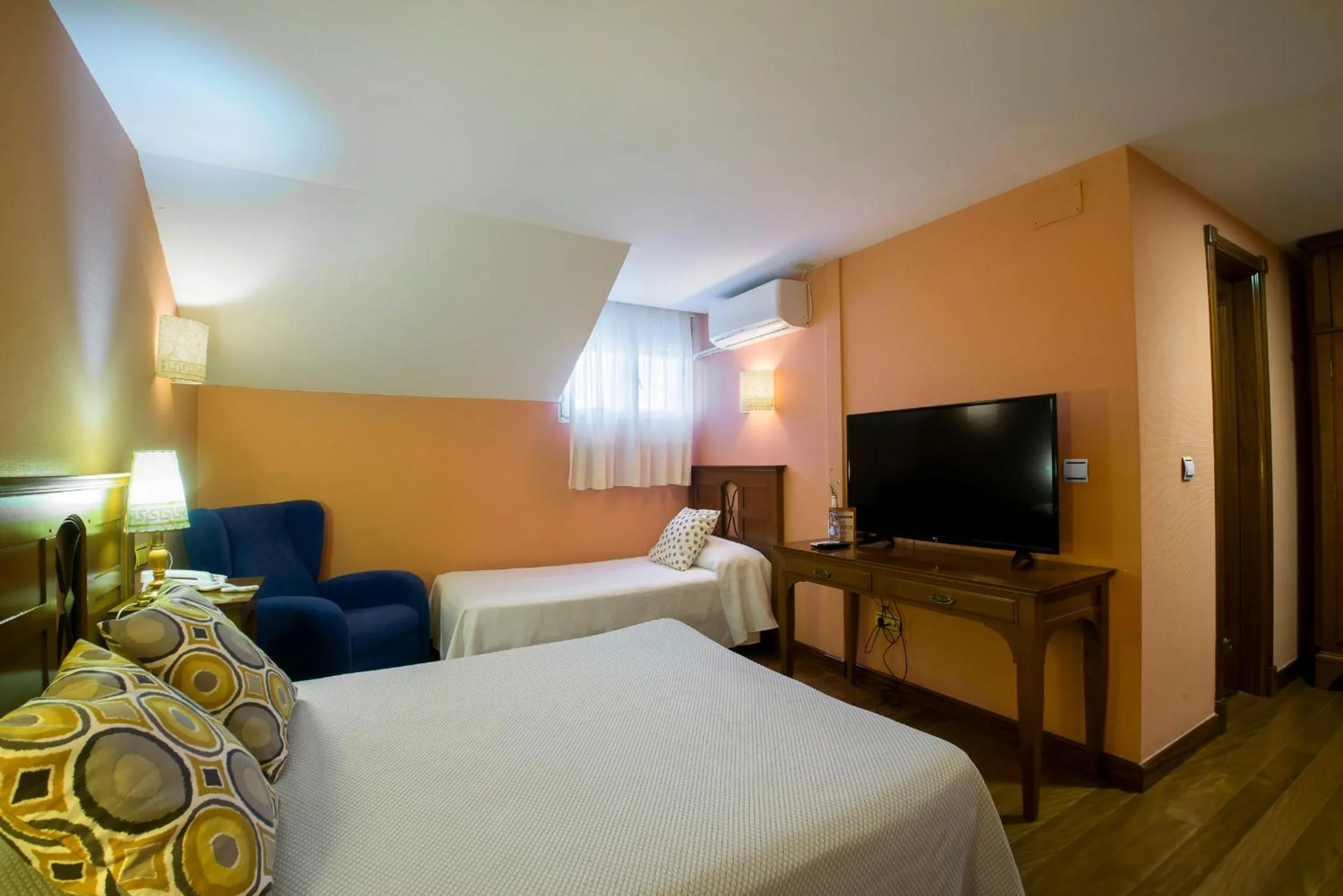 Photo of the whole room, Bed in Habitaciones Premium Finca la Casona