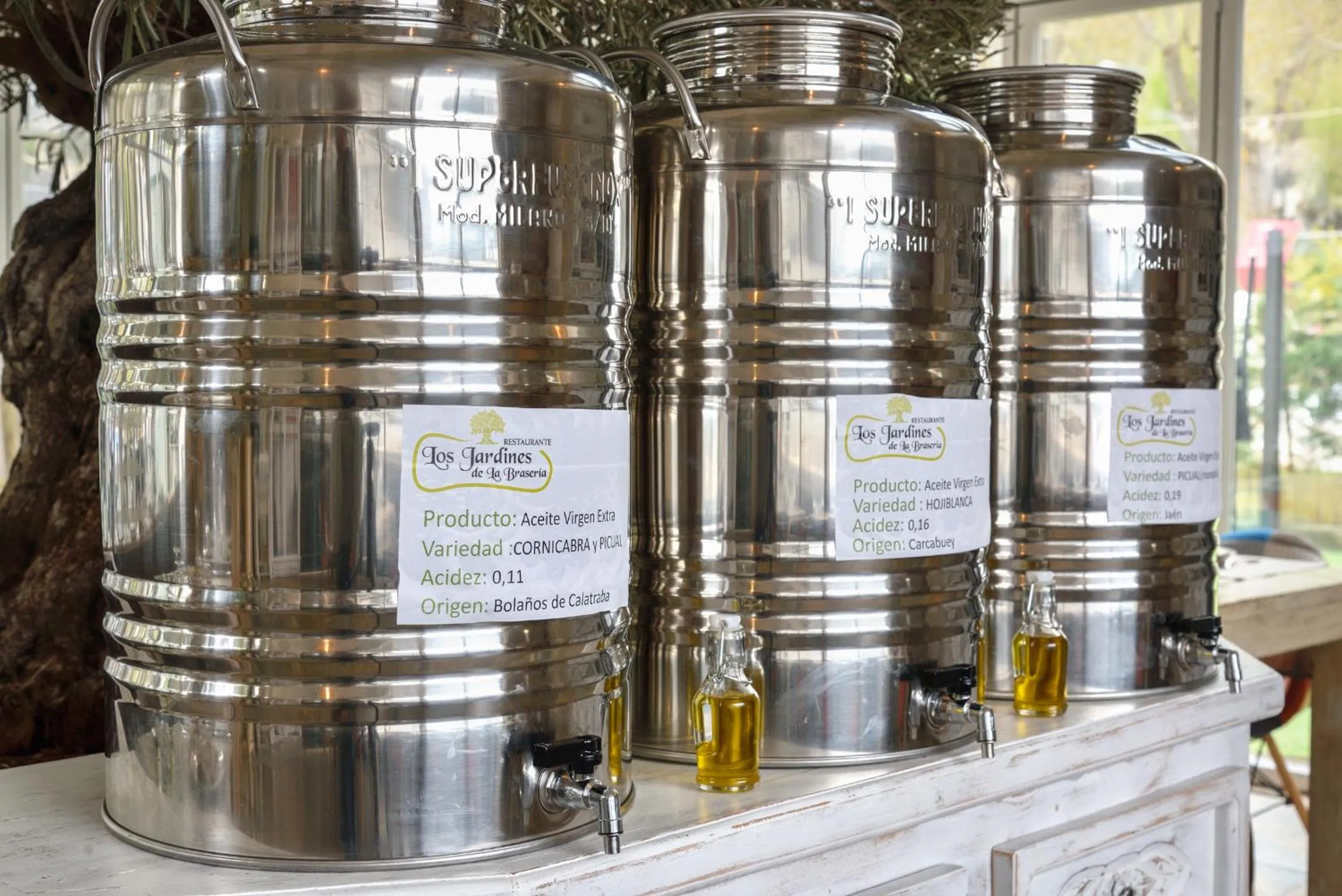 Restaurant/places to eat in Habitaciones Premium Finca la Casona