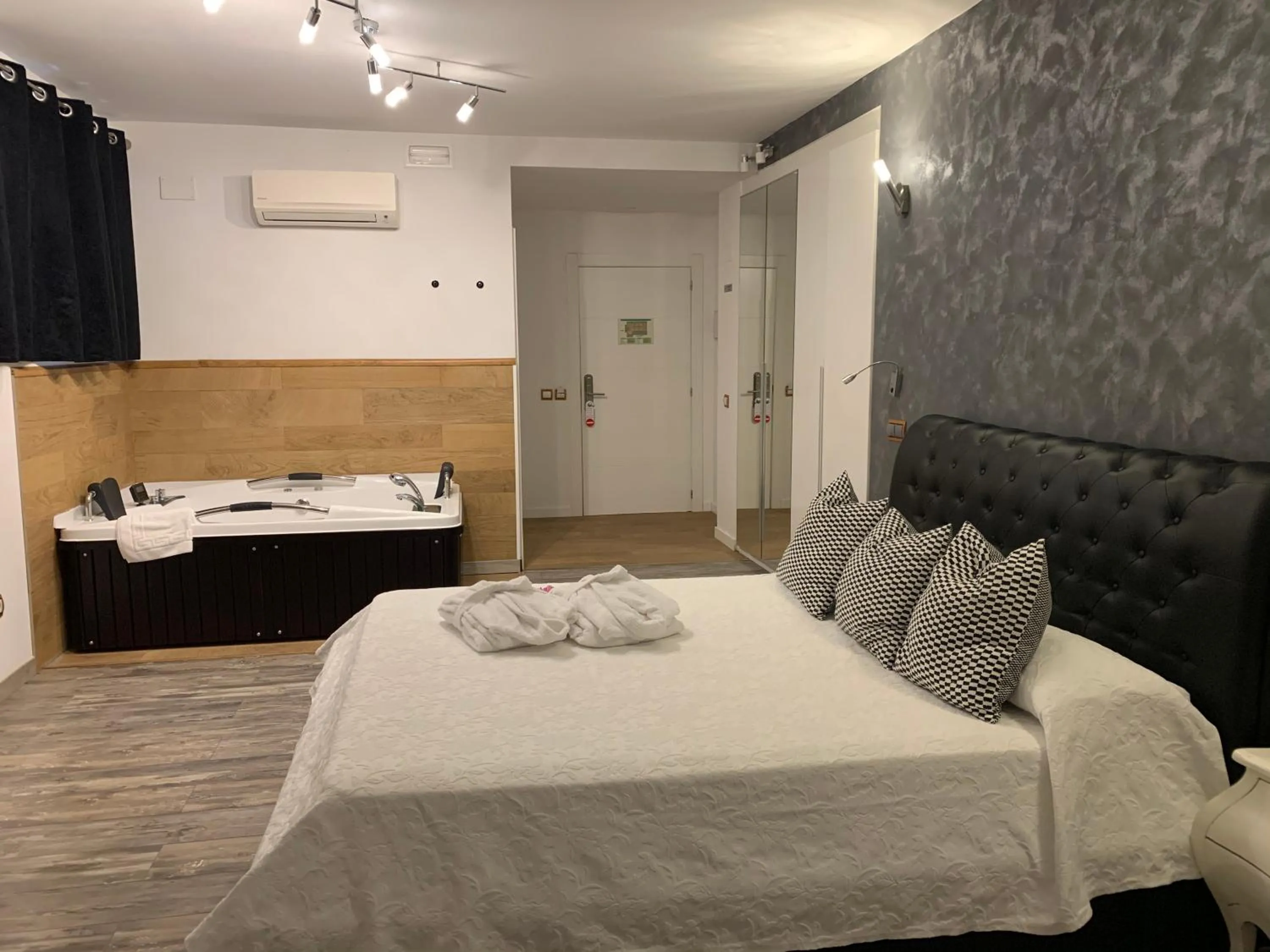 Photo of the whole room, Bed in Habitaciones Premium Finca la Casona