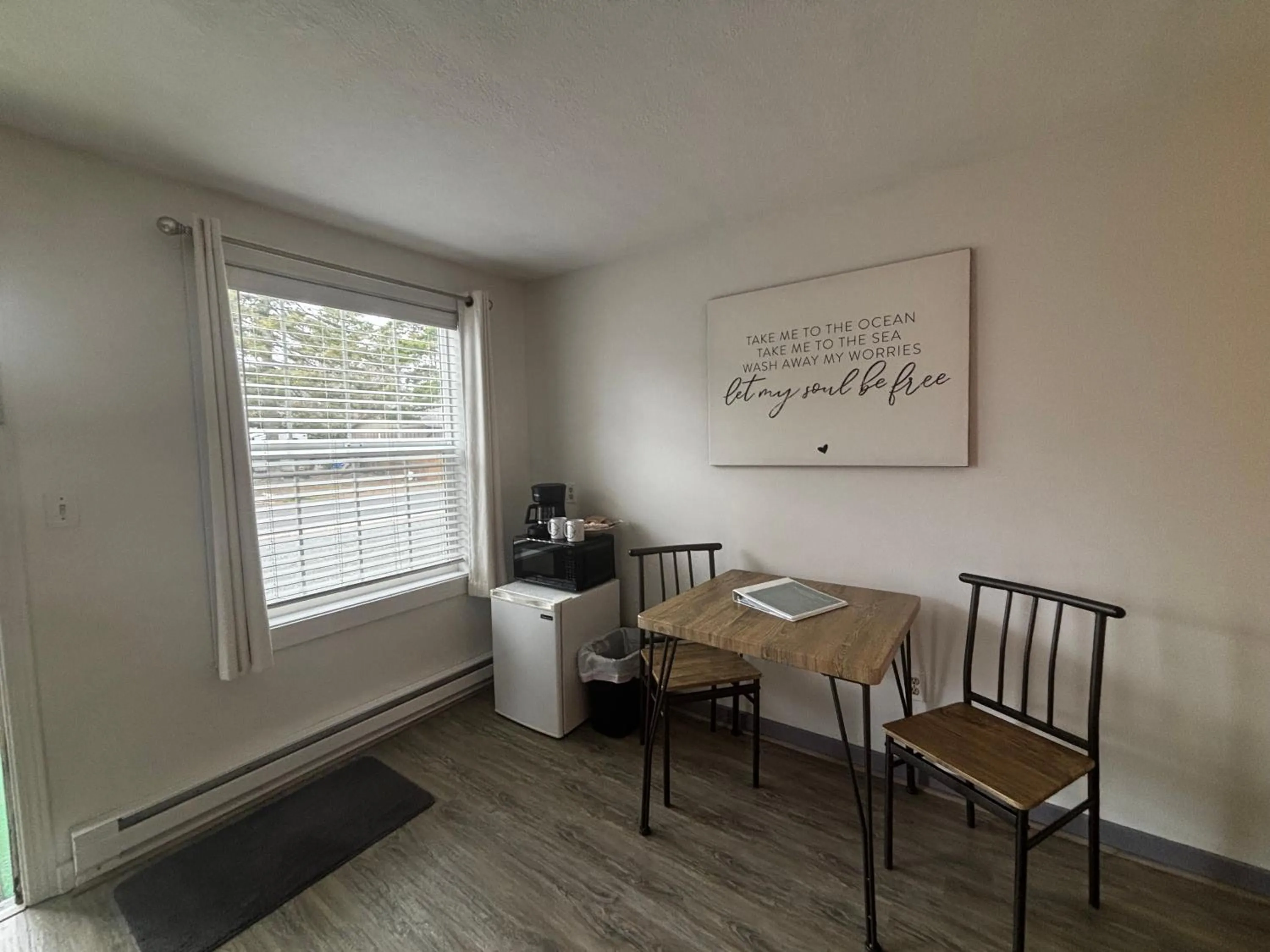 Seating area in San Dune Inn