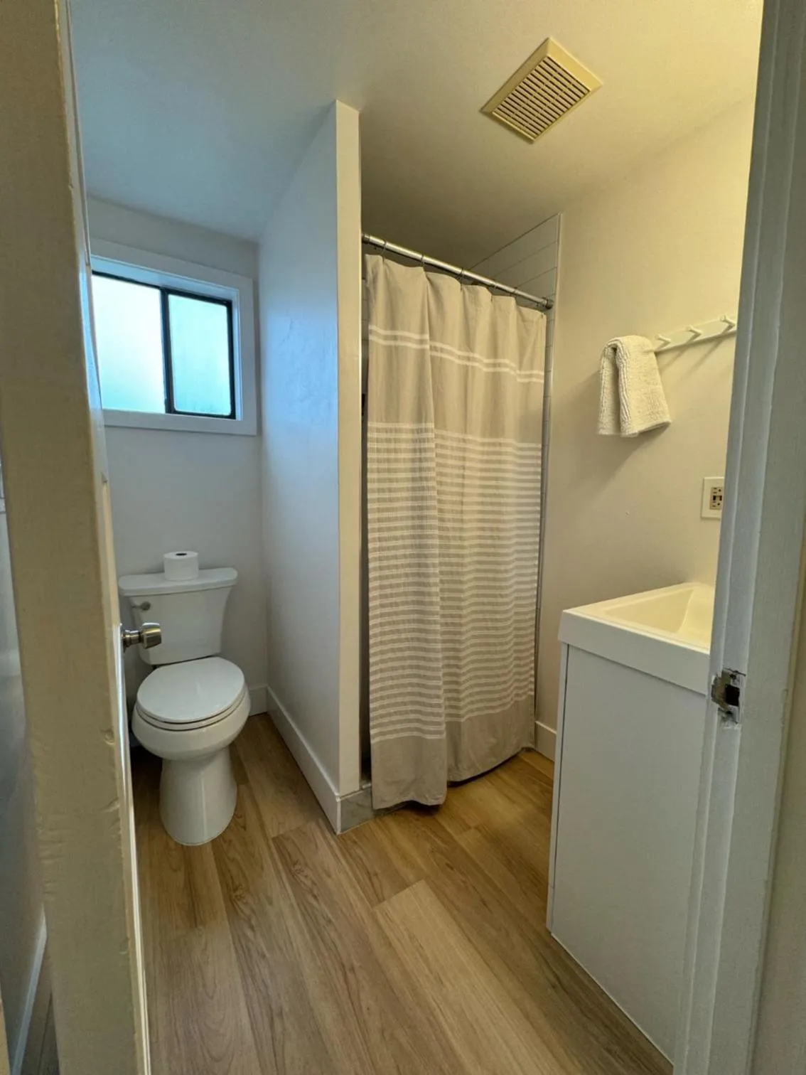 Shower in San Dune Inn