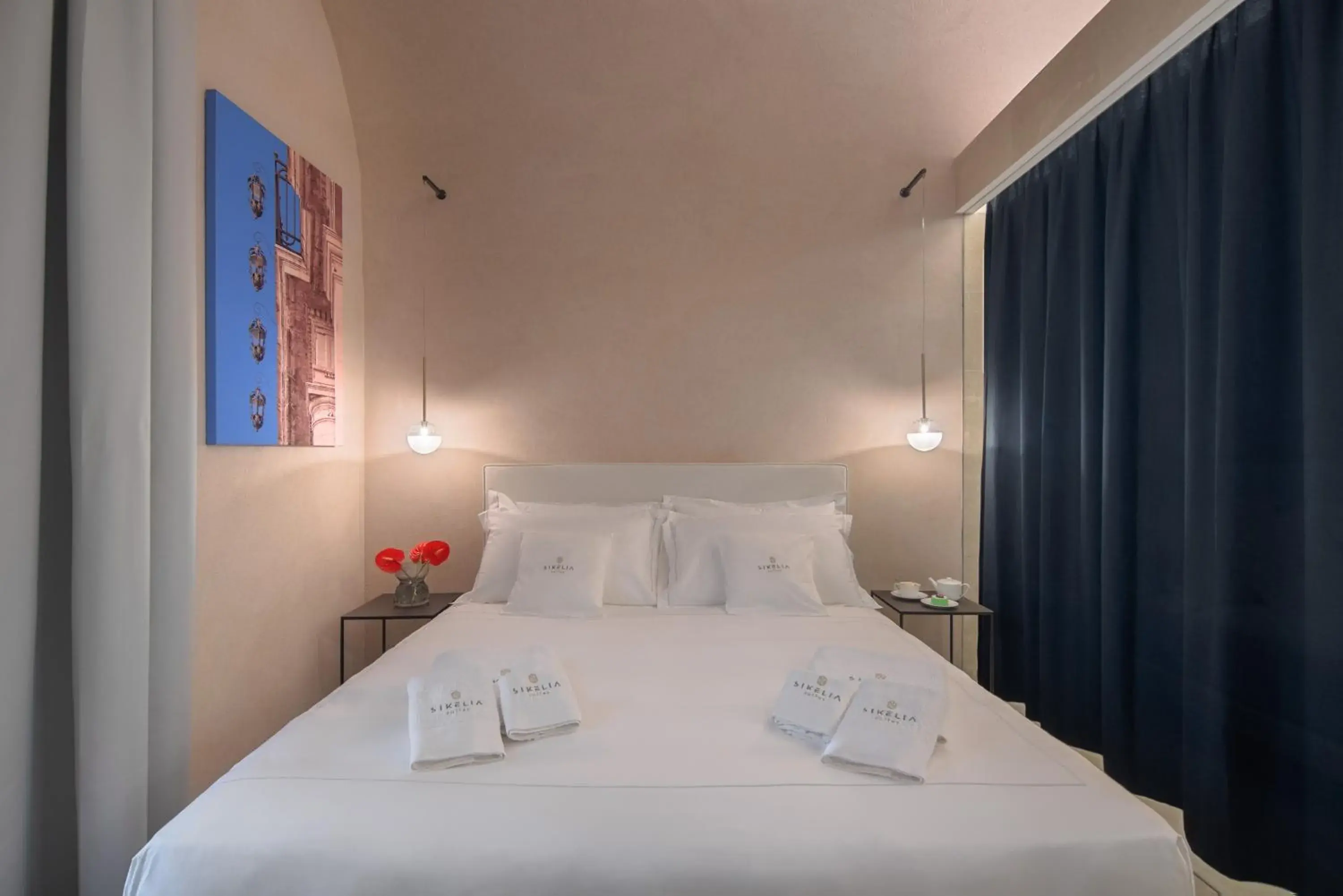 Deluxe Double or Twin Room in Sikelia Suites Deluxe Double or Twin Room in Sikelia Suites