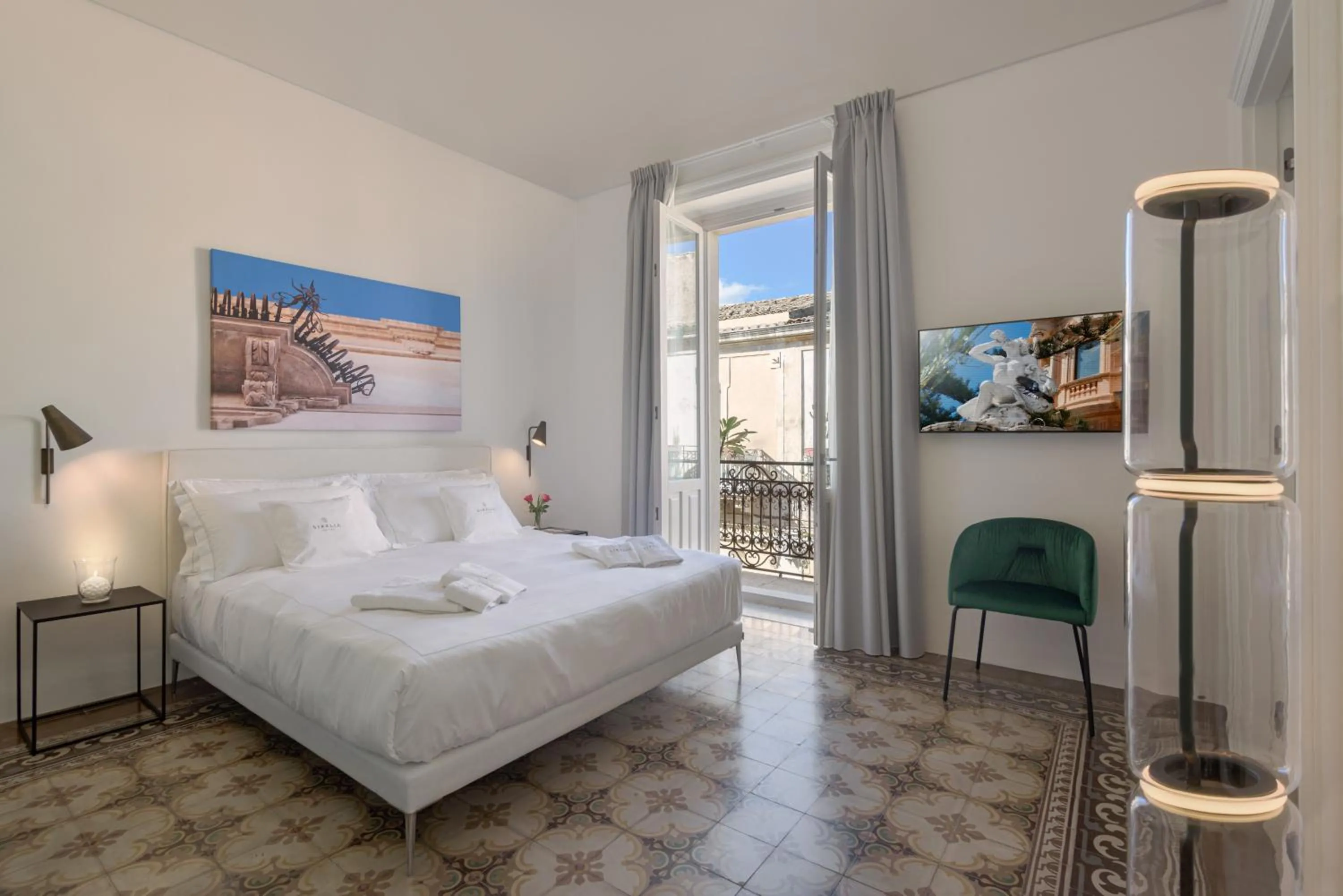 Deluxe Suite in Sikelia Suites