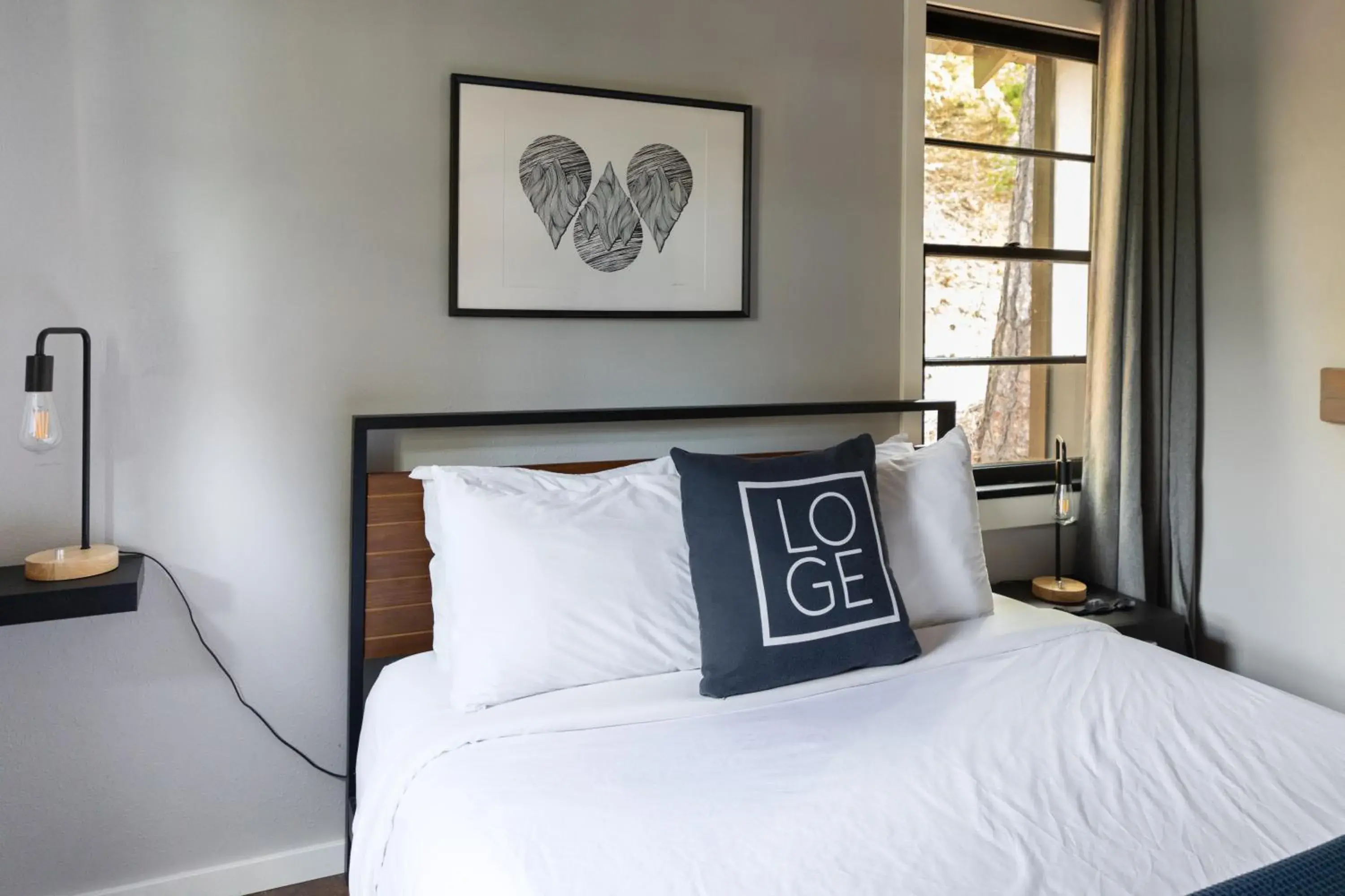 Bedroom, Bed in LOGE Leavenworth - Downtown Bedroom, Bed in LOGE Leavenworth - Downtown