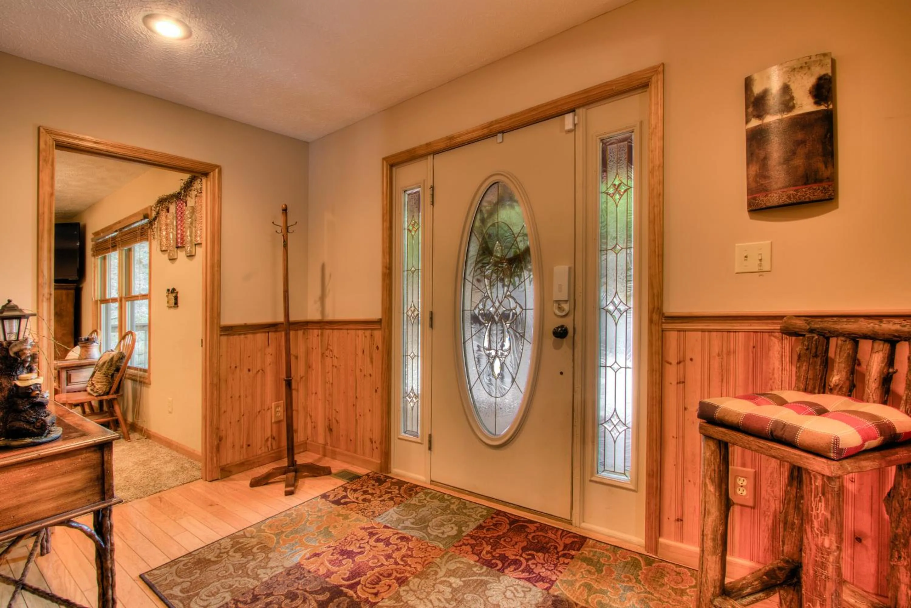 Facade/entrance in Gorgeous "Country Roads" by HoneyBearCabins 4BR 4BA, next to pool, easy drive, main strip location!