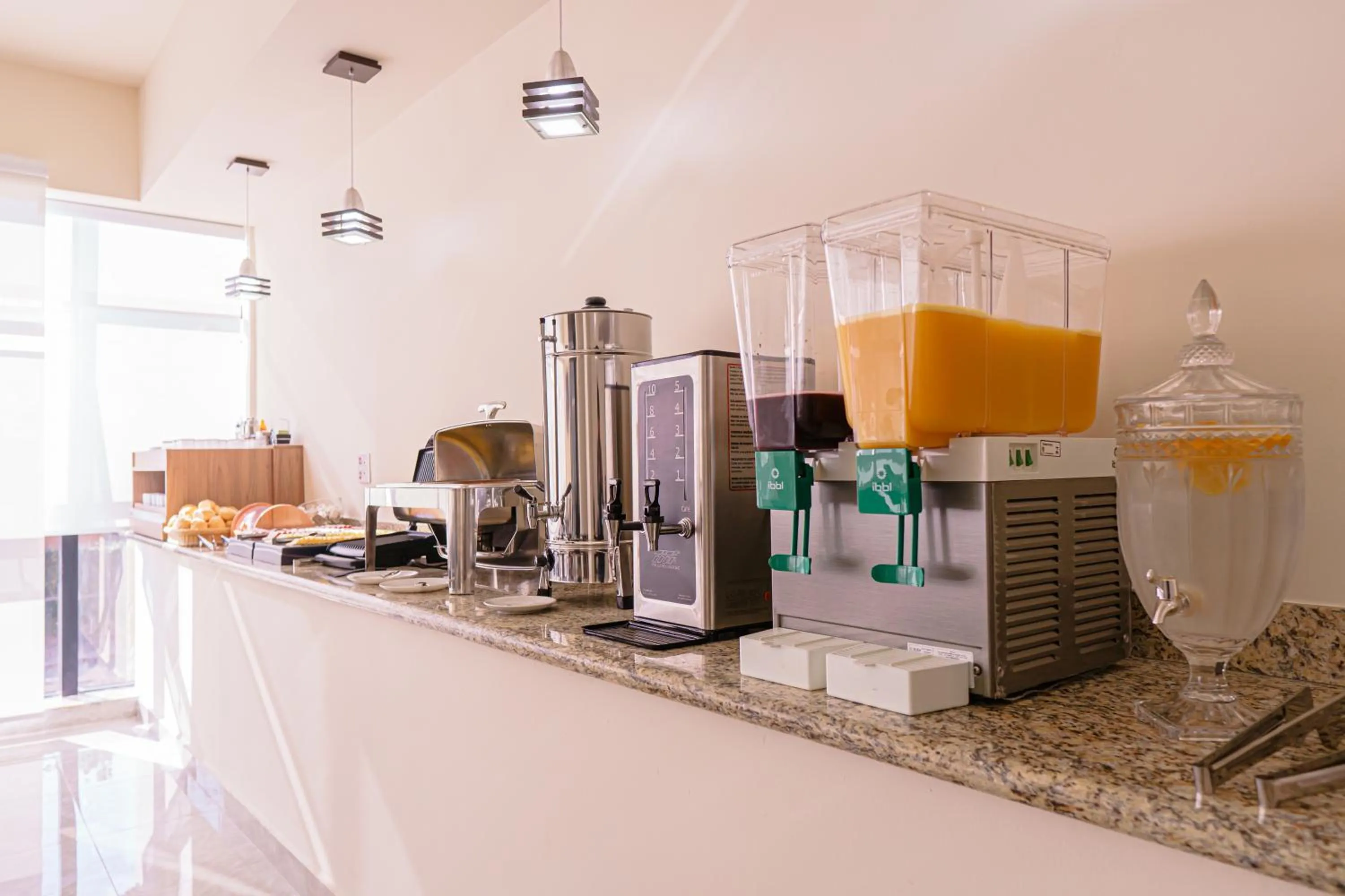 Restaurant/places to eat in HOTEL LAGO ARARAS