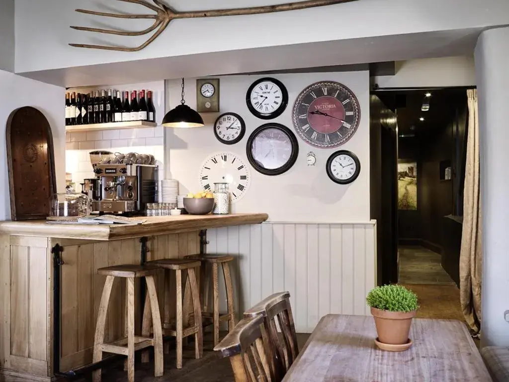 Lounge or bar in The Masons Arms Lounge or bar in The Masons Arms