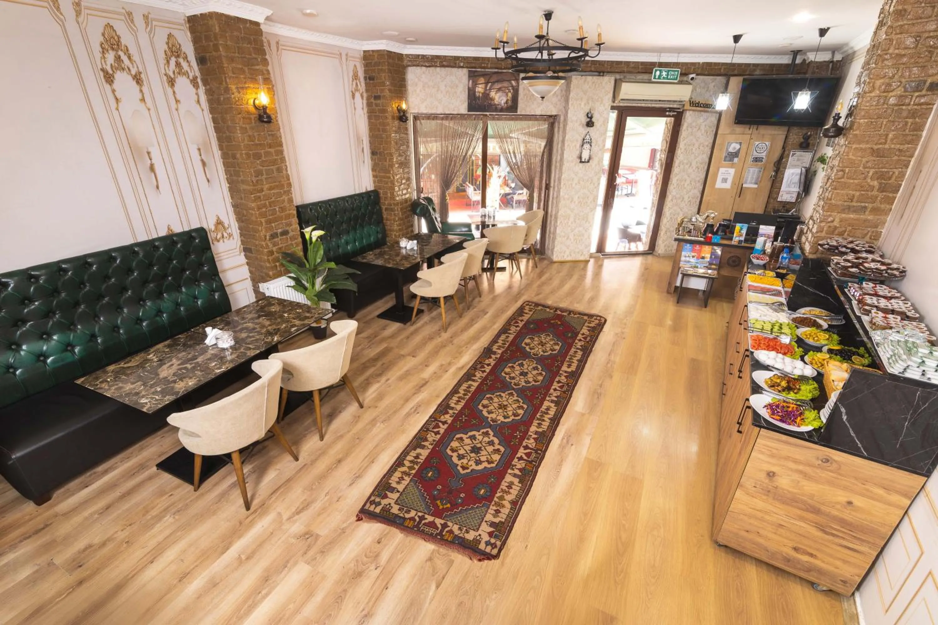 Lobby or reception in Kupa HOTEL