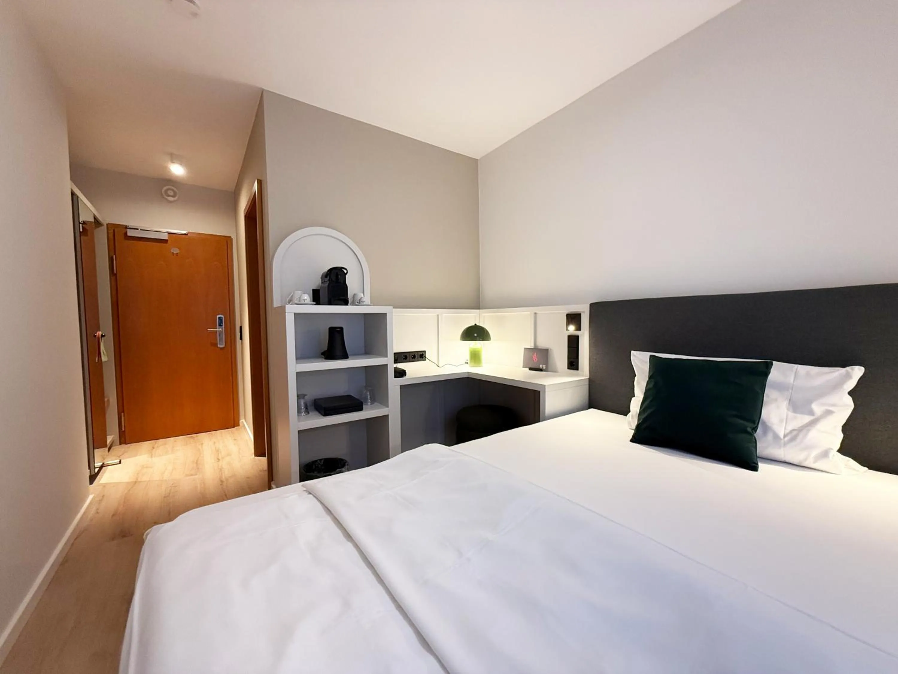 Photo of the whole room, Bed in Villa Waldperlach by Blattl