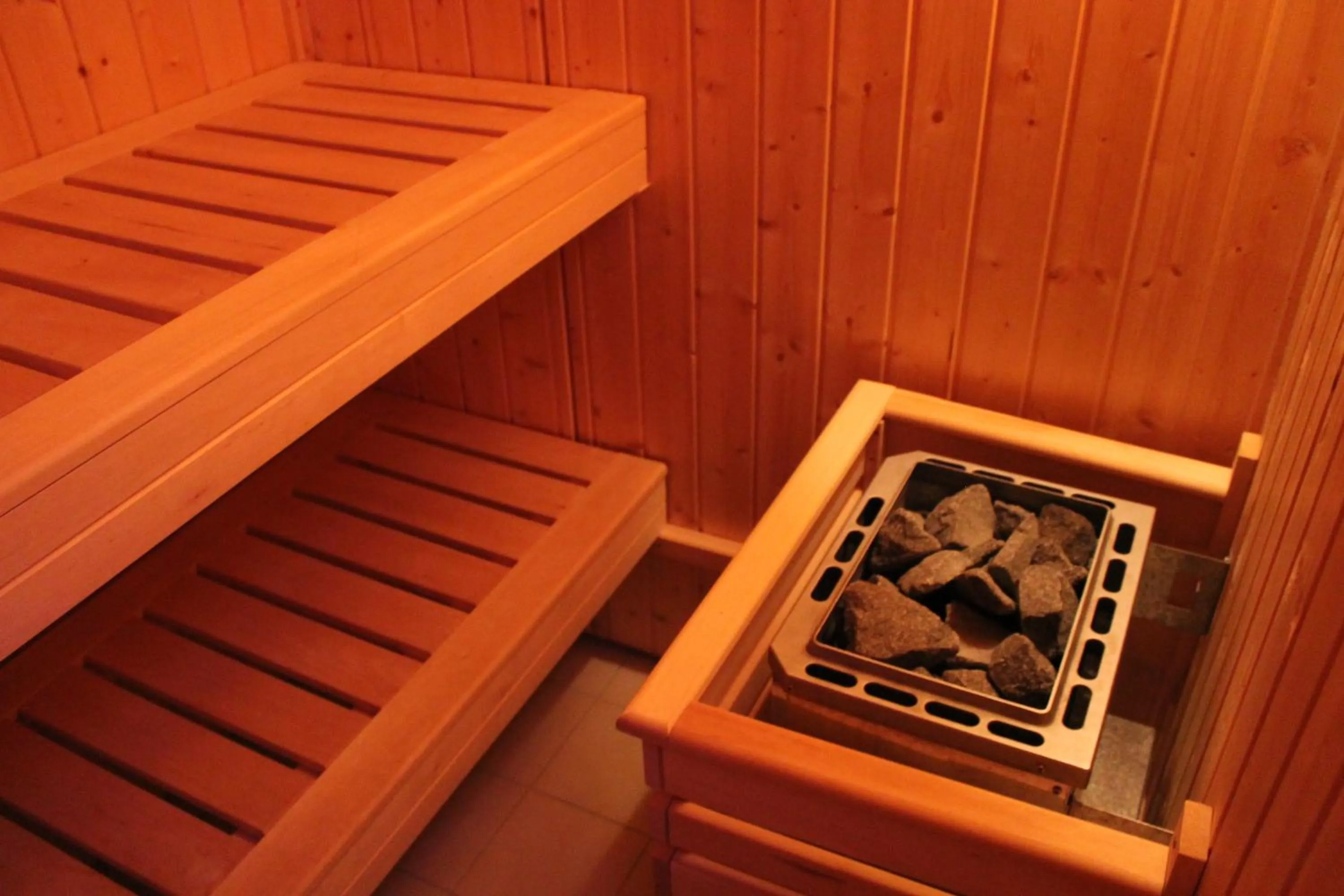 Spa and wellness centre/facilities in Villa Waldperlach by Blattl