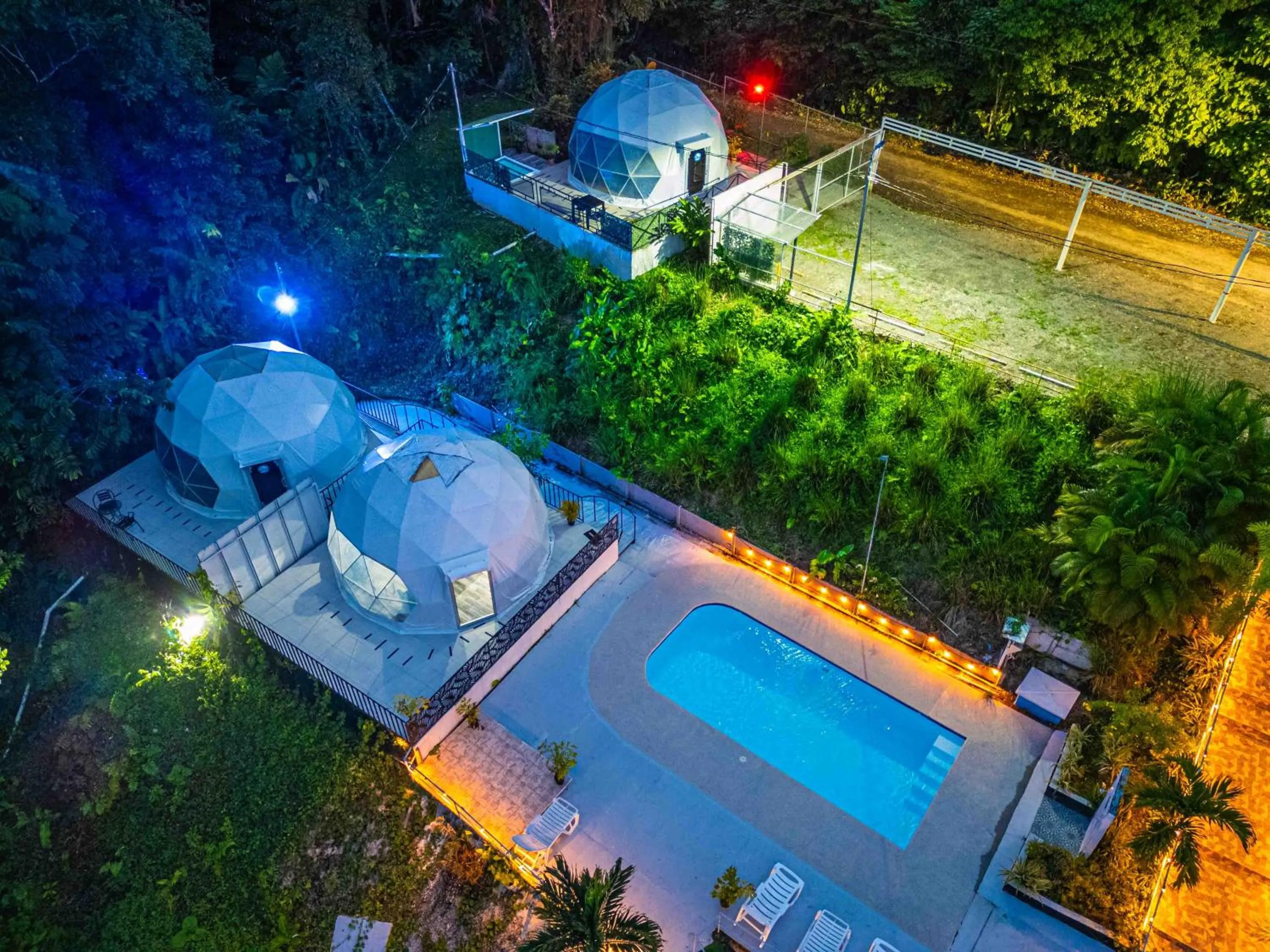 HOTEL, VILLAS y GLAMPINGS MYA -PUERTO VIEJO, Limon, CR