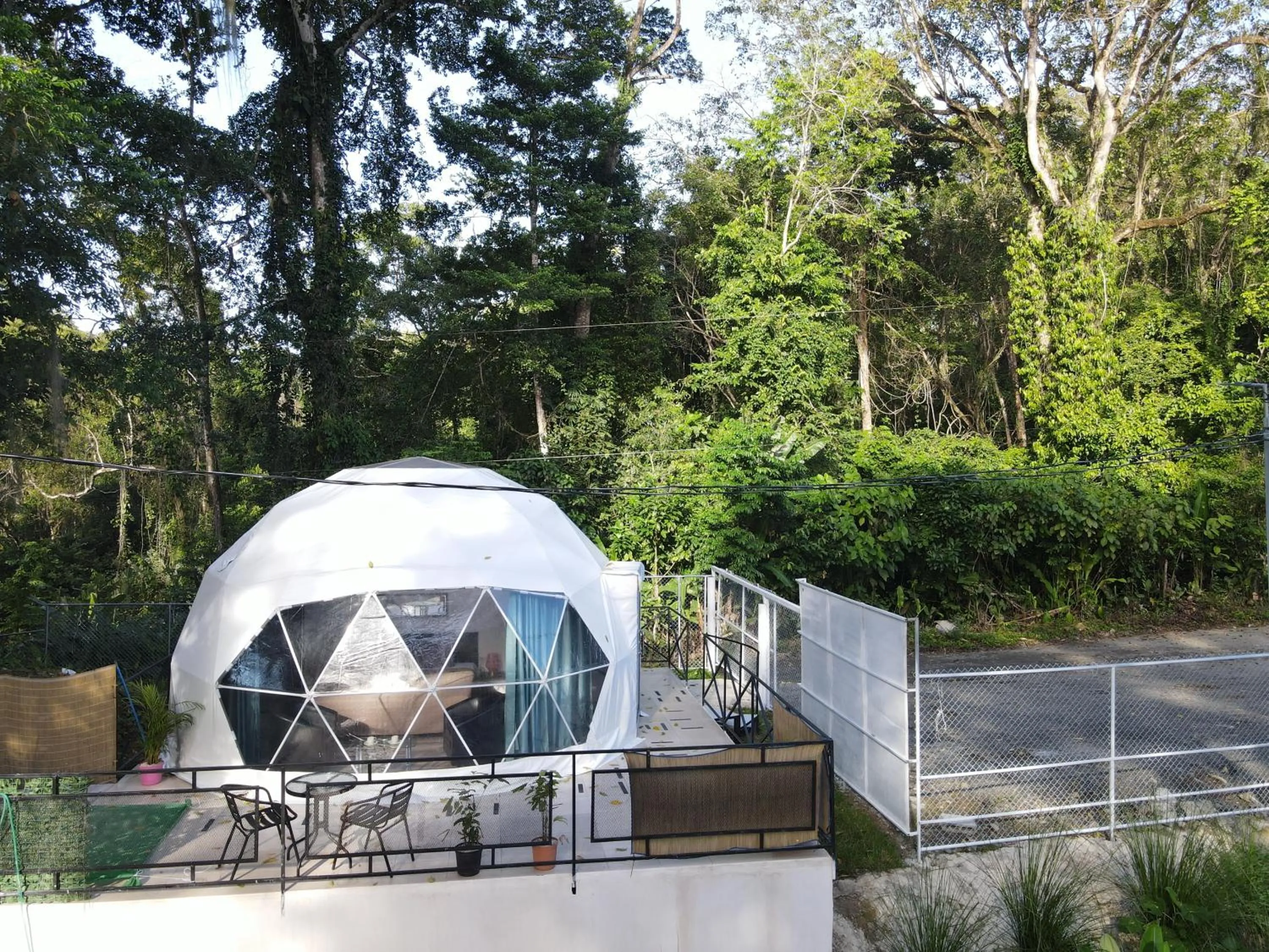 HOTEL, VILLAS y GLAMPINGS MYA -PUERTO VIEJO, Limon, CR