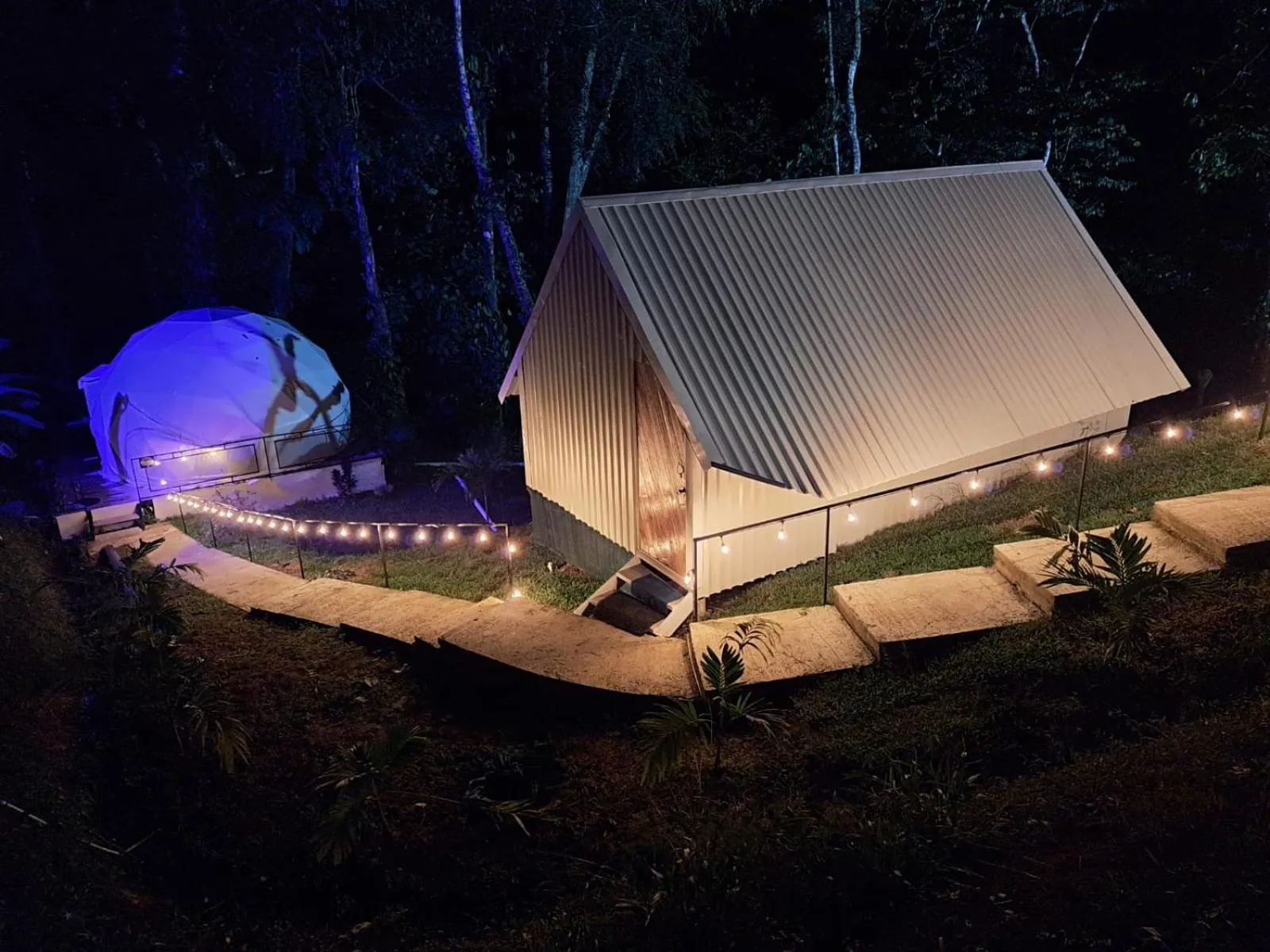 Night in HOTEL, VILLAS y GLAMPINGS MYA -PUERTO VIEJO, Limon, CR