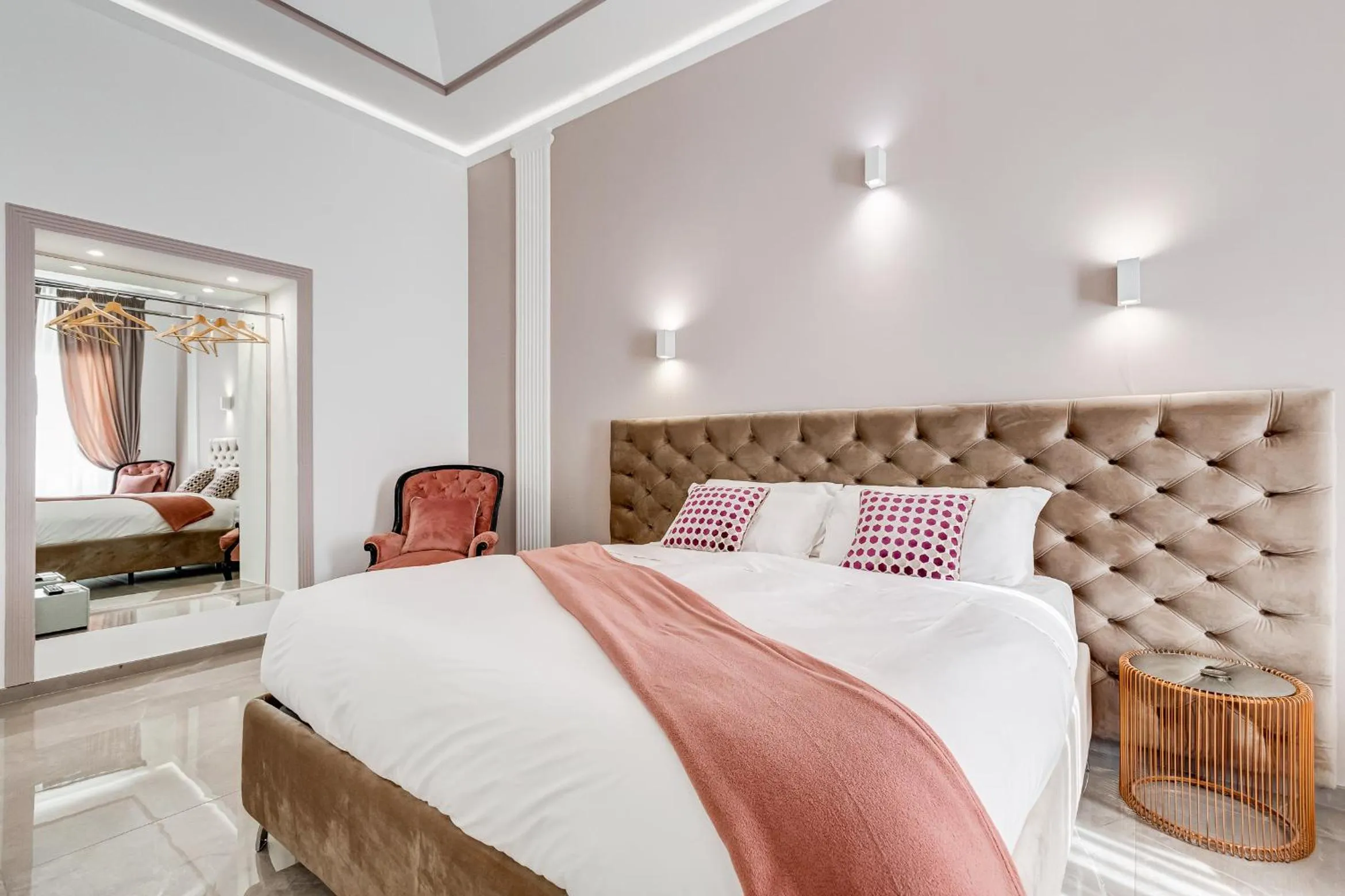 Bed in UnoSeiTre - Luxury Apartment & Suite
