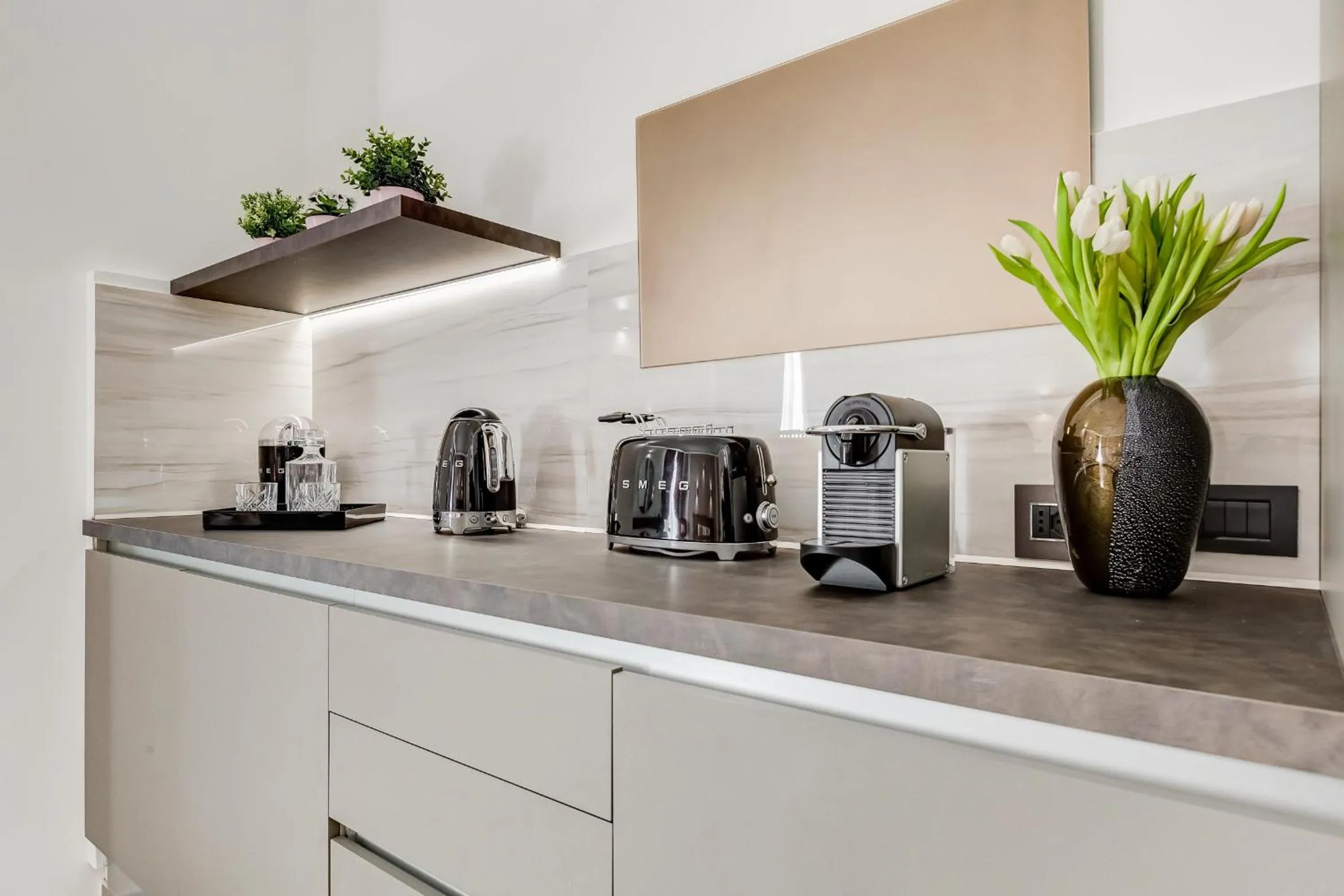 UnoSeiTre - Luxury Apartment & Suite