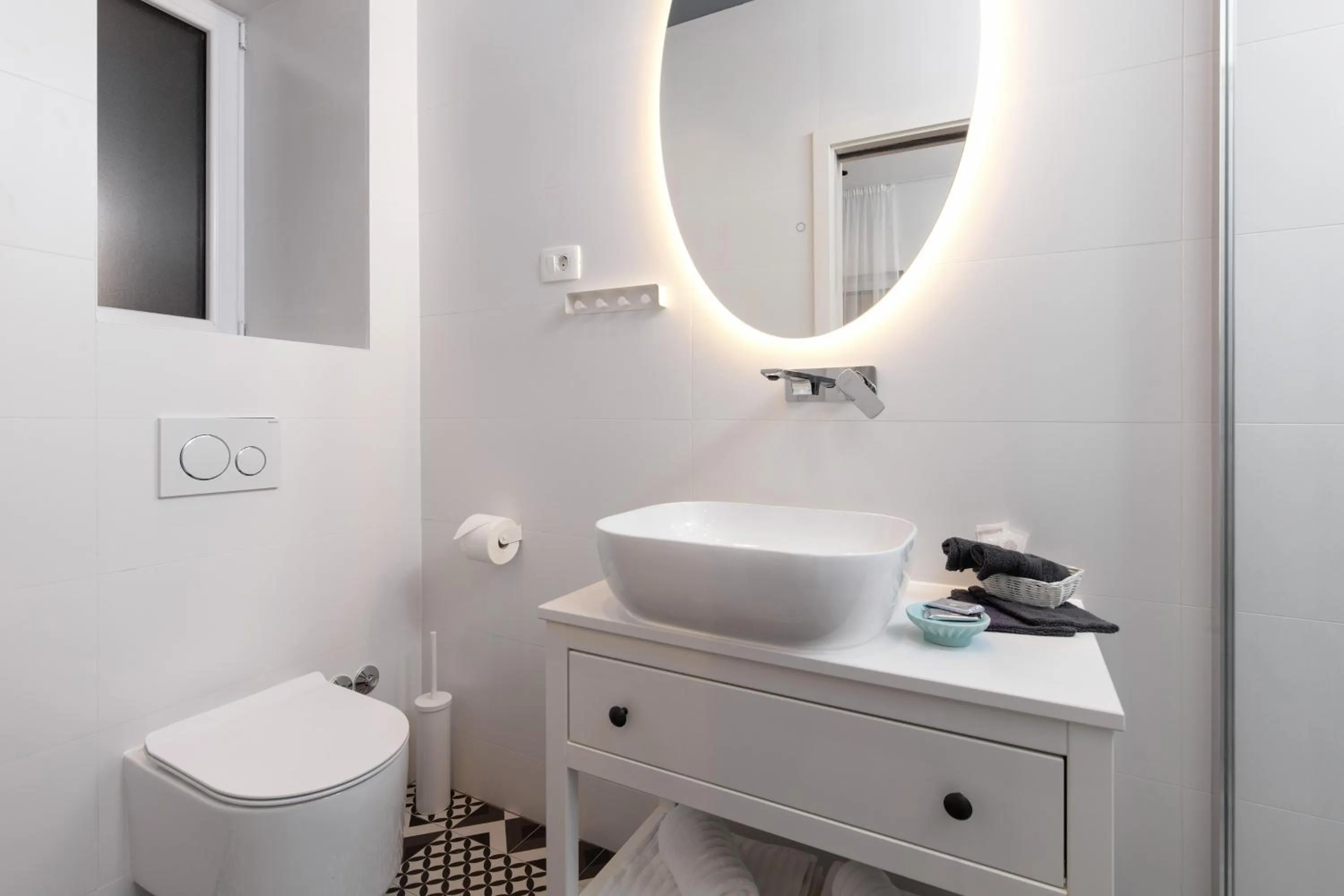 Toilet in Aborda Rooms