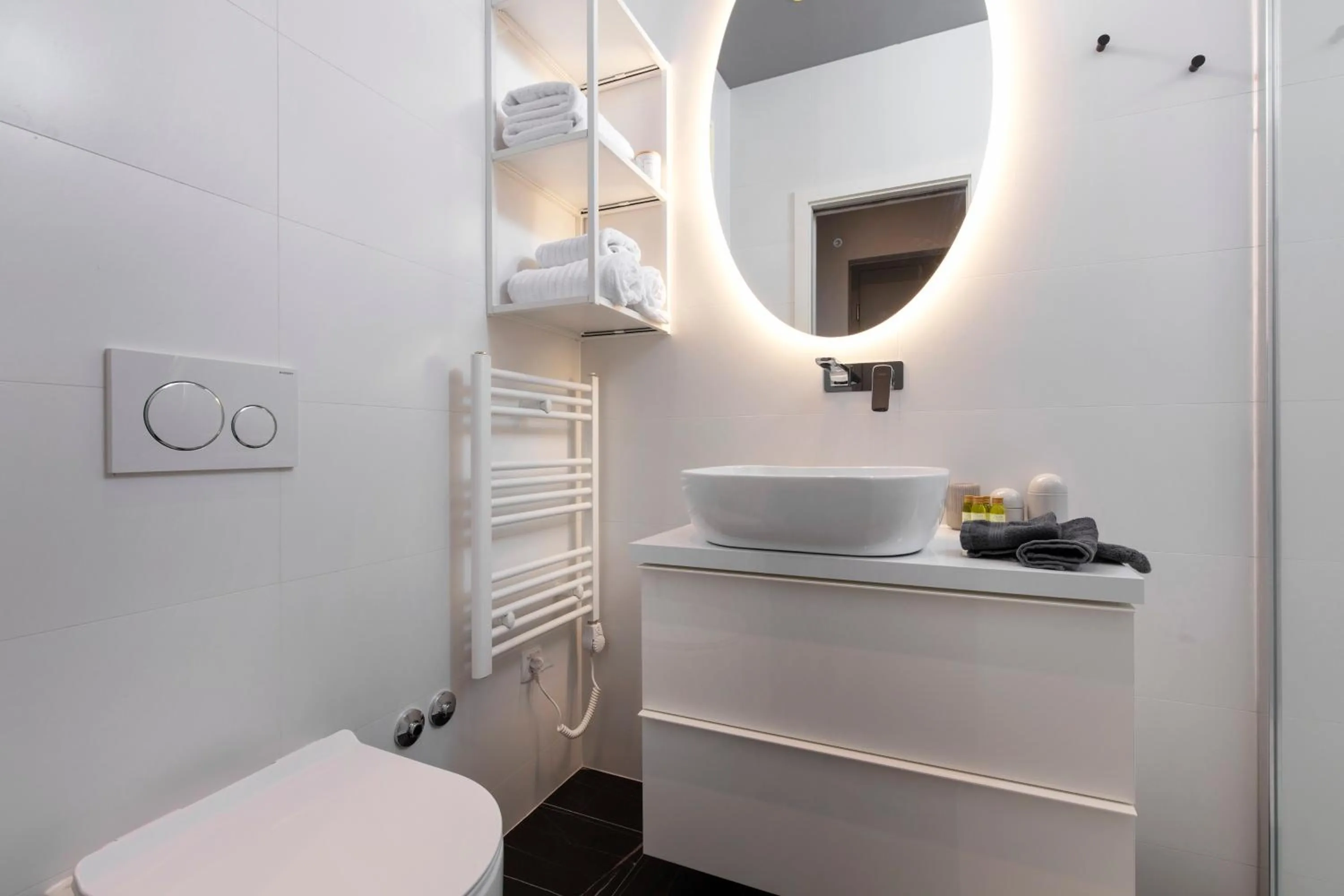 Bathroom in Aborda Rooms