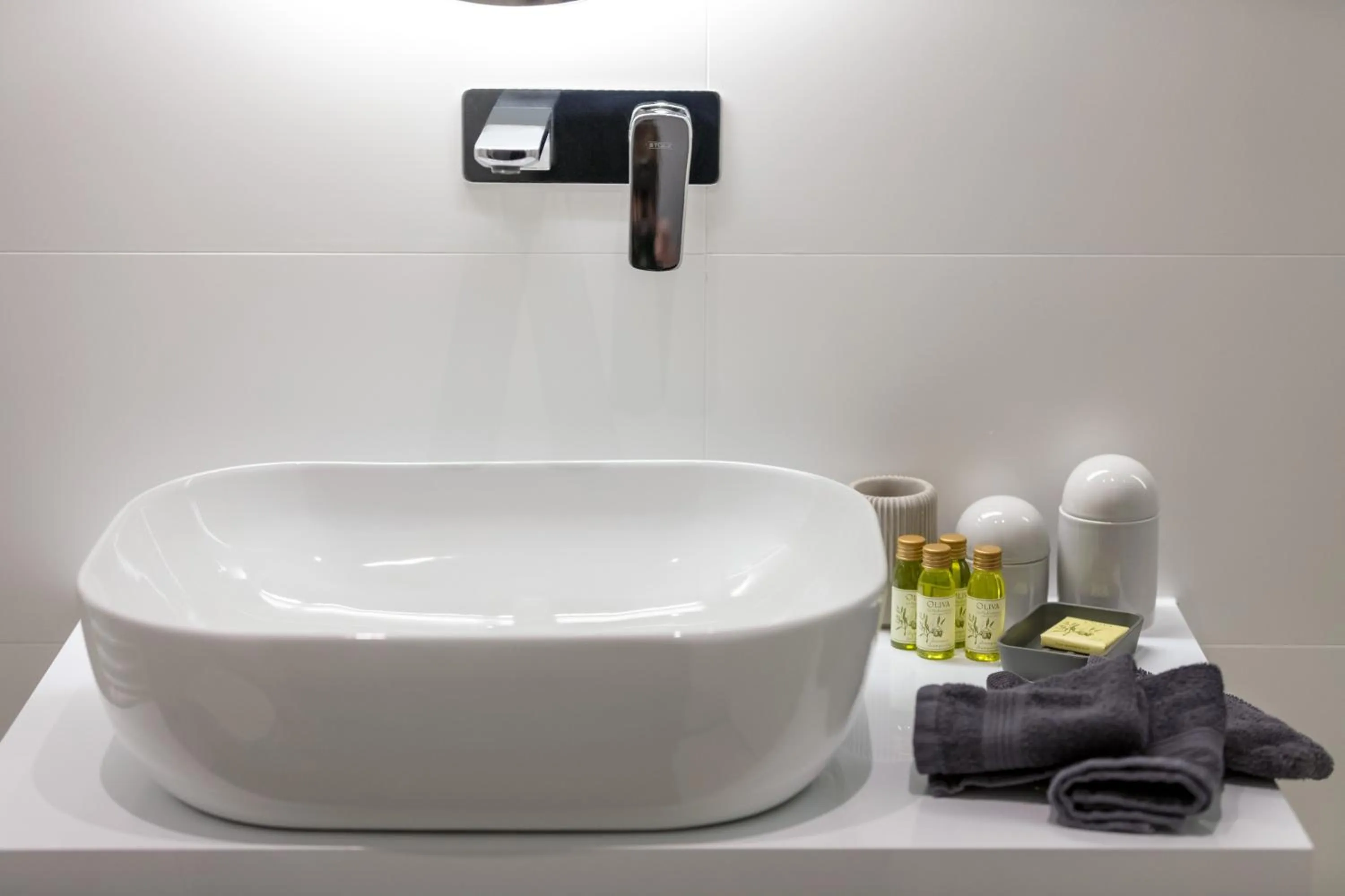 Bathroom in Aborda Rooms