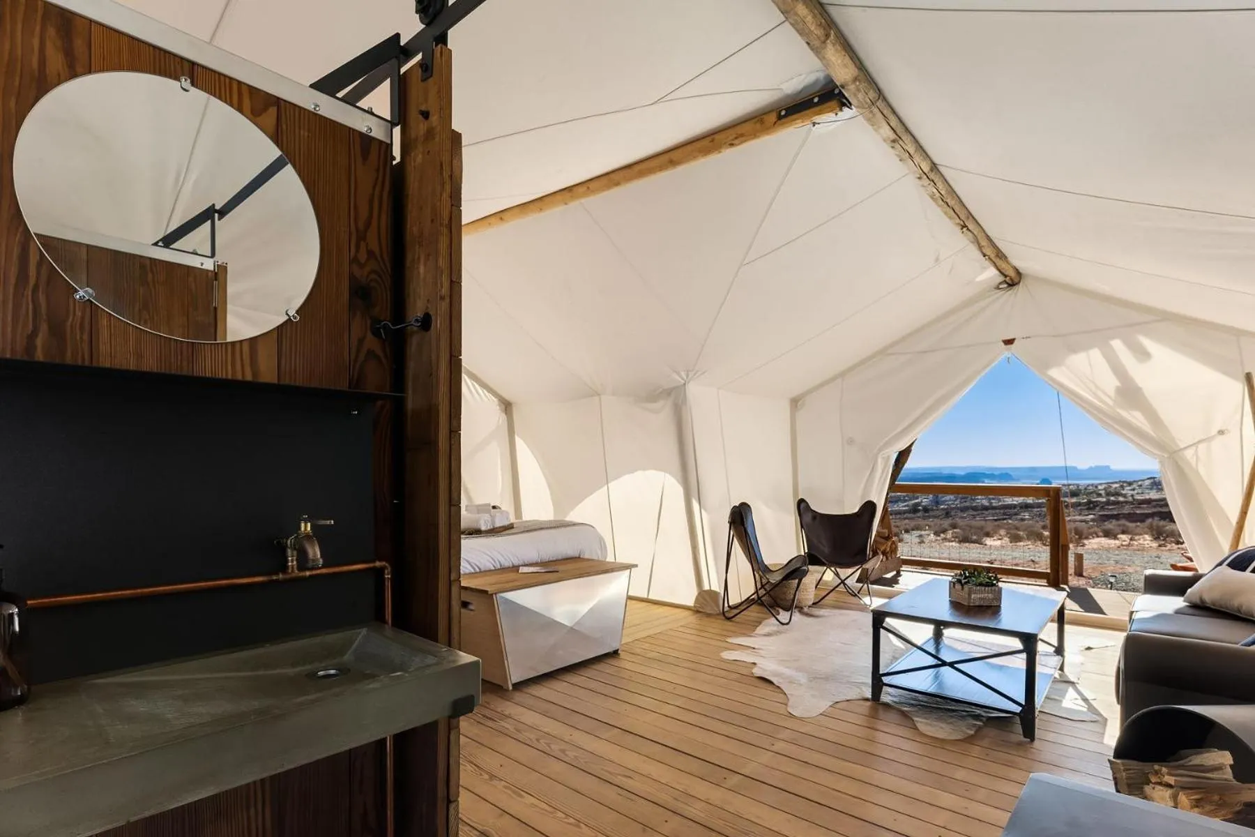 Photo of the whole room in Under Canvas Lake Powell-Grand Staircase