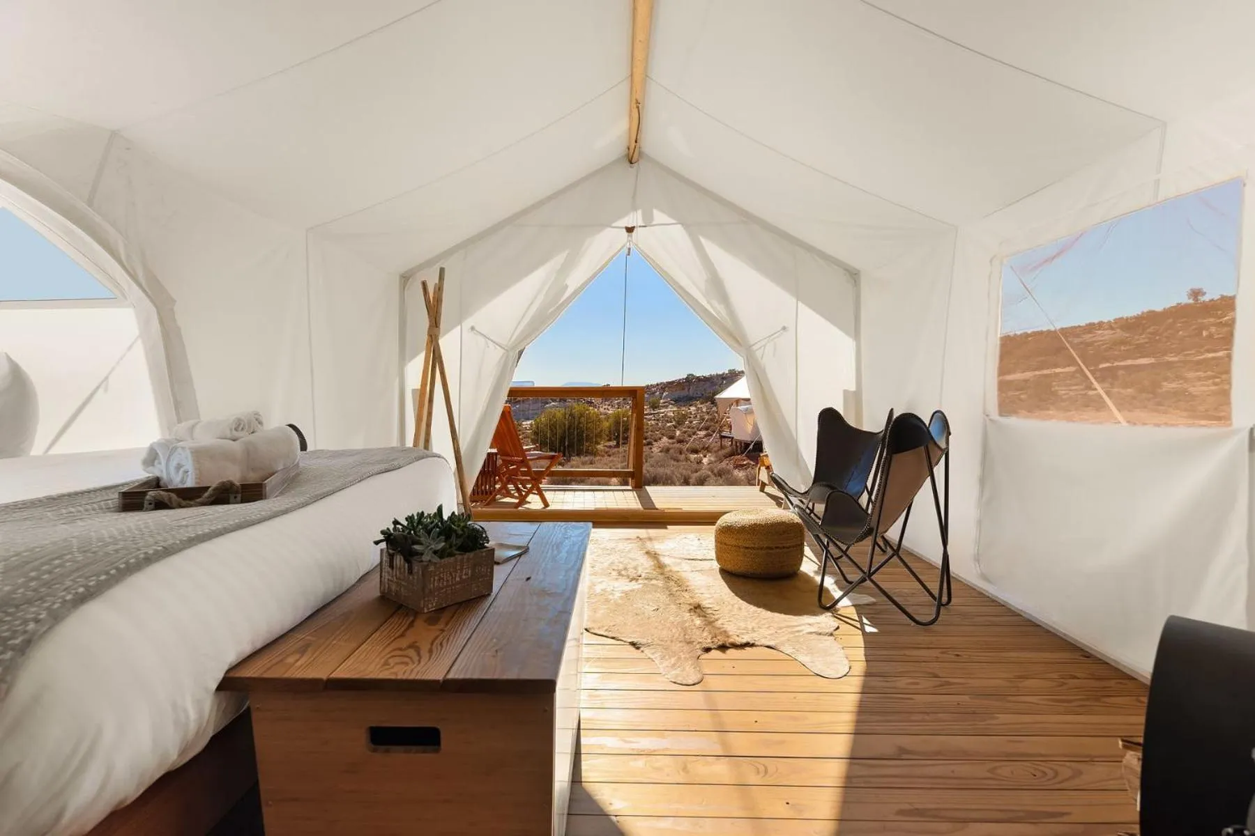 View (from property/room), Bed in Under Canvas Lake Powell-Grand Staircase