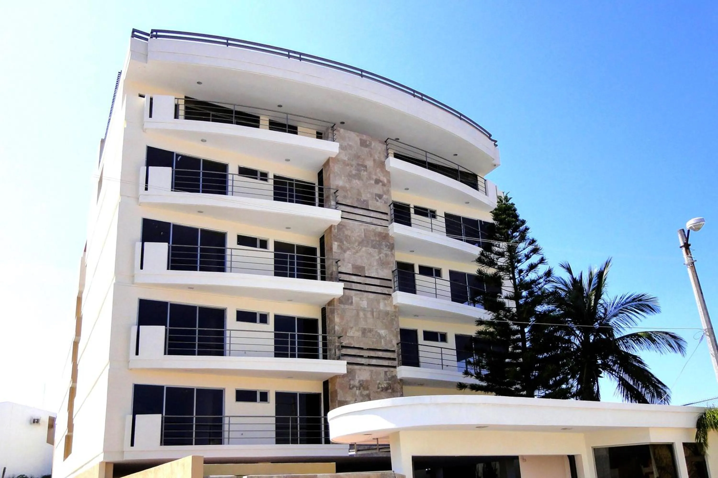 Property building in Topacio7 Residencial