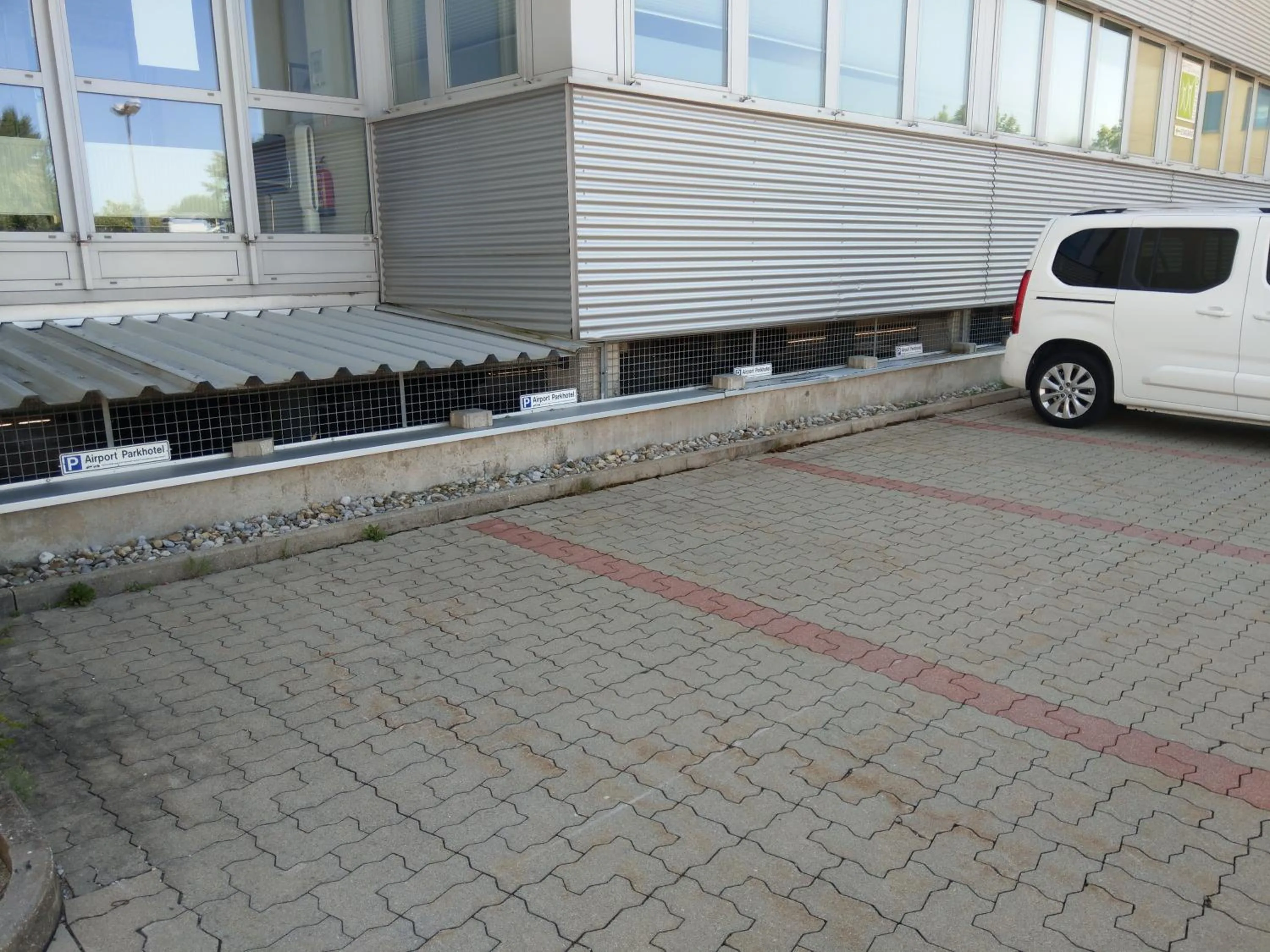 Parking in Airport Park Hotel MUC